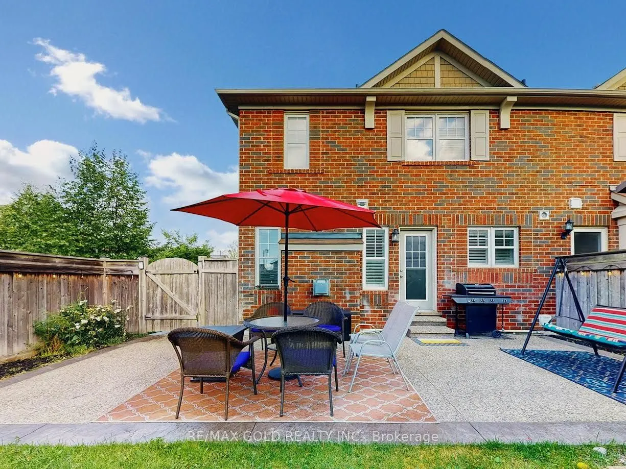 933 Raftis Crescent