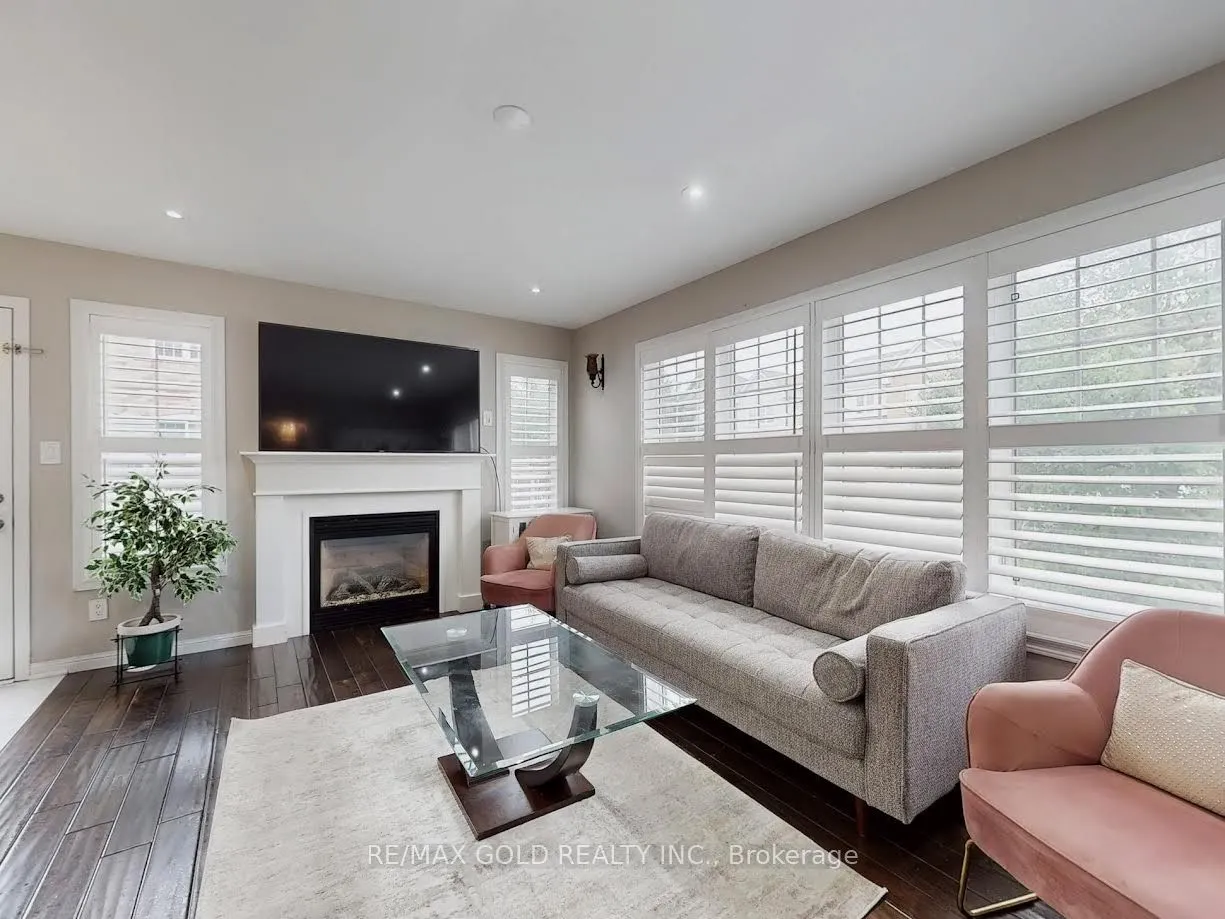 933 Raftis Crescent