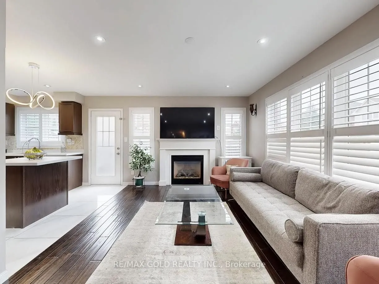 933 Raftis Crescent