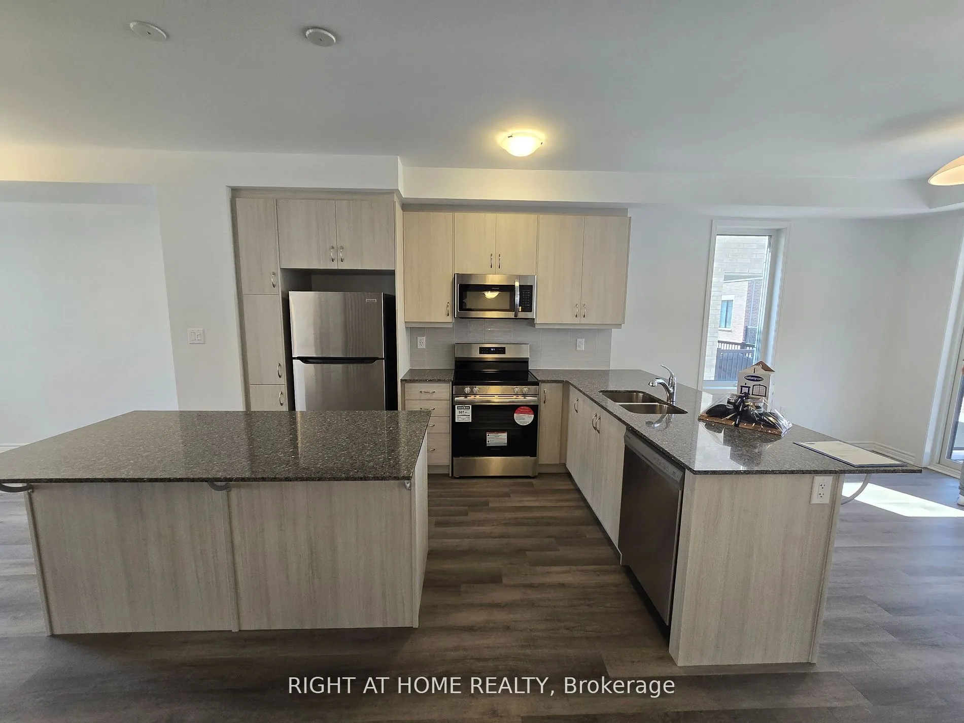 1317 Leriche Way, #29