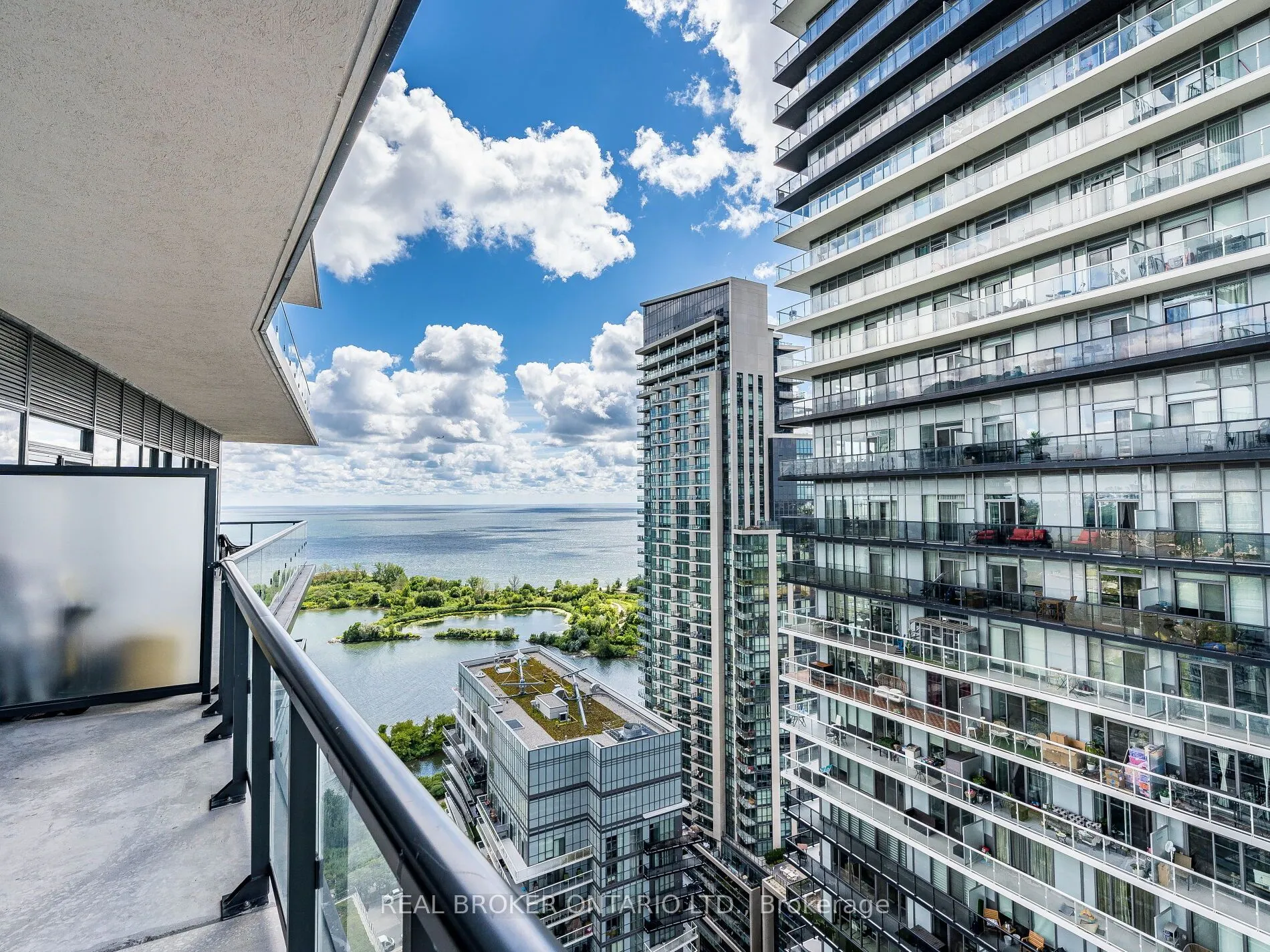 38 Annie Craig Drive S, #2906