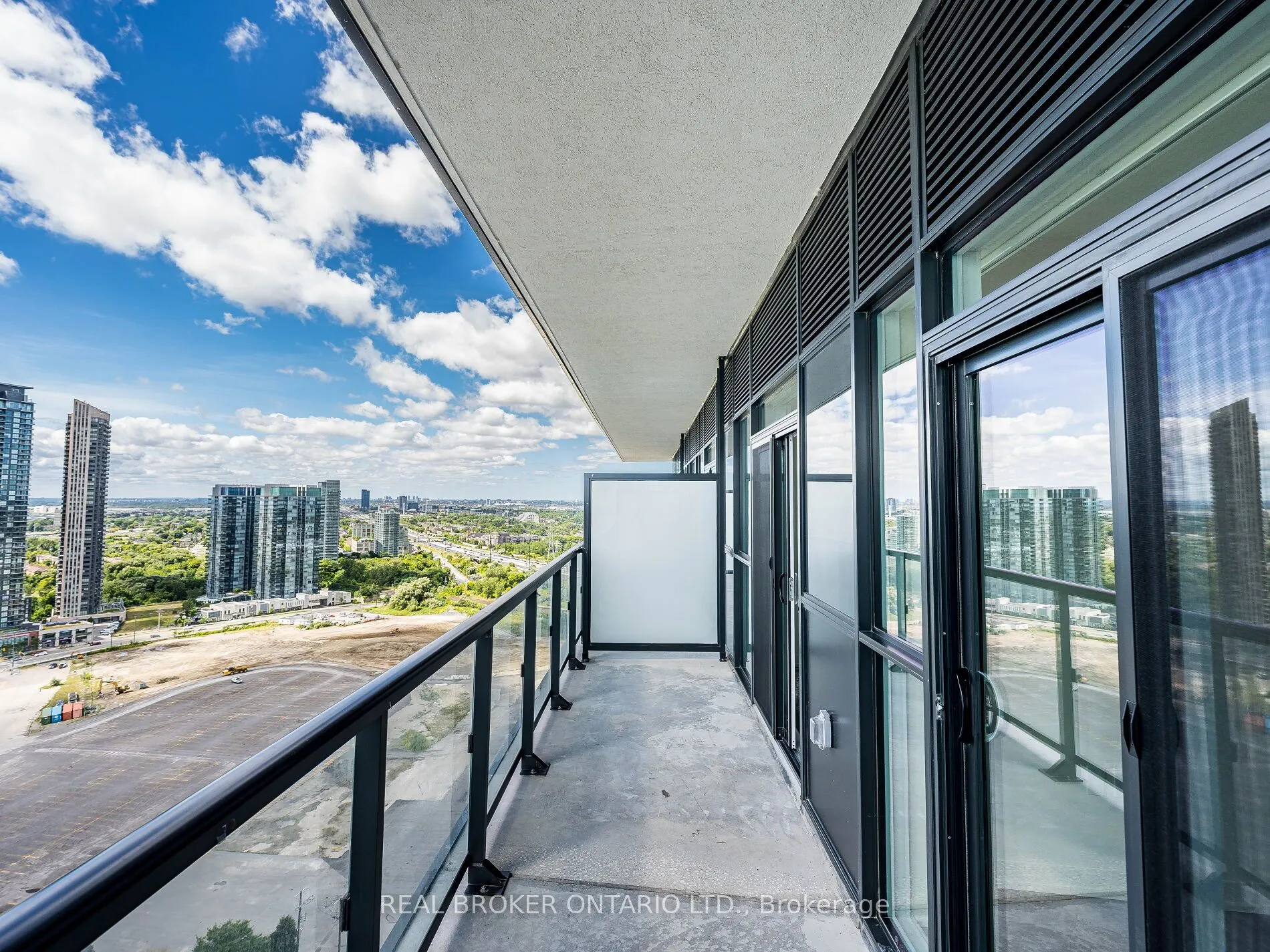 38 Annie Craig Drive S, #2906