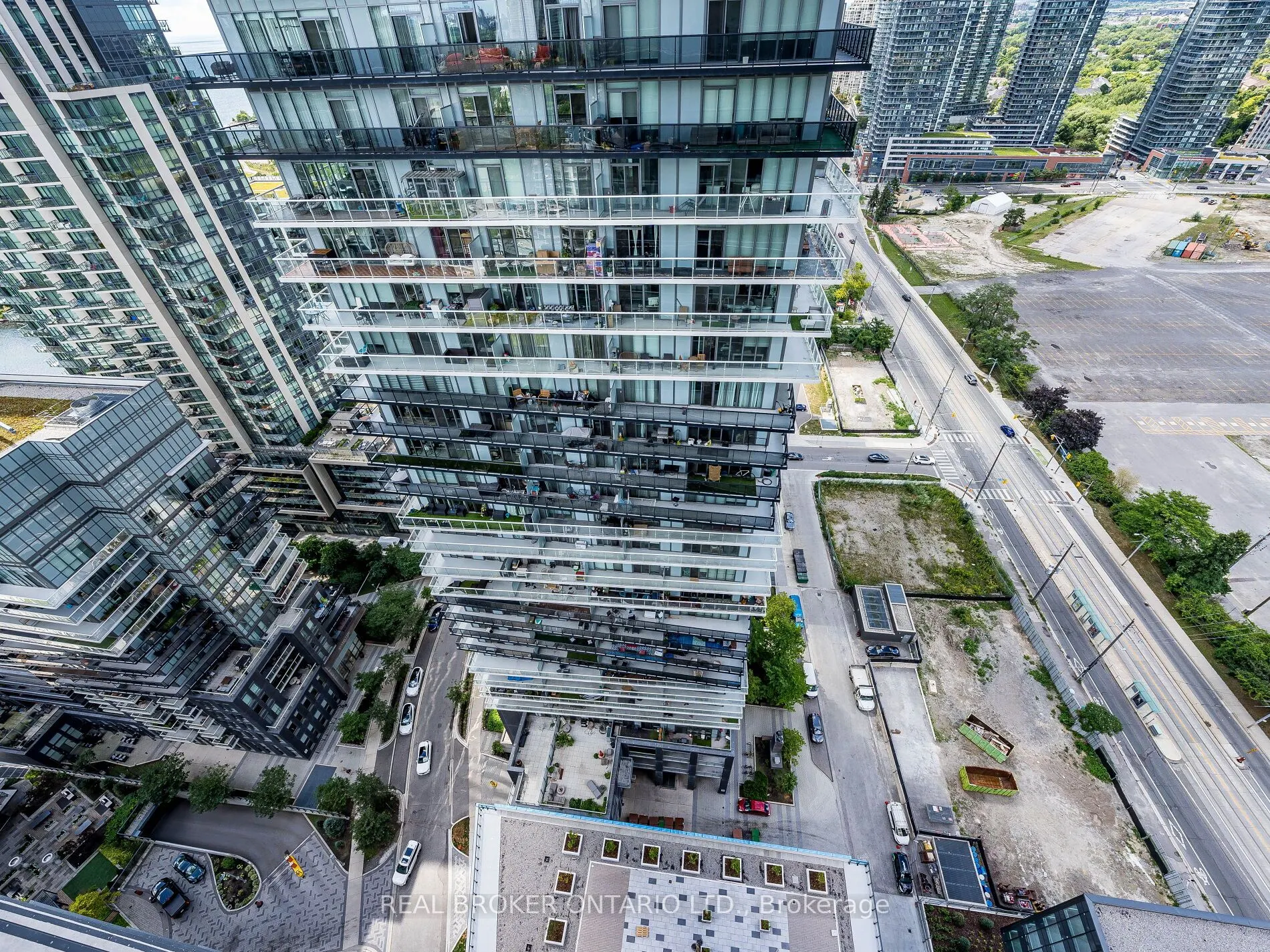 38 Annie Craig Drive S, #2906