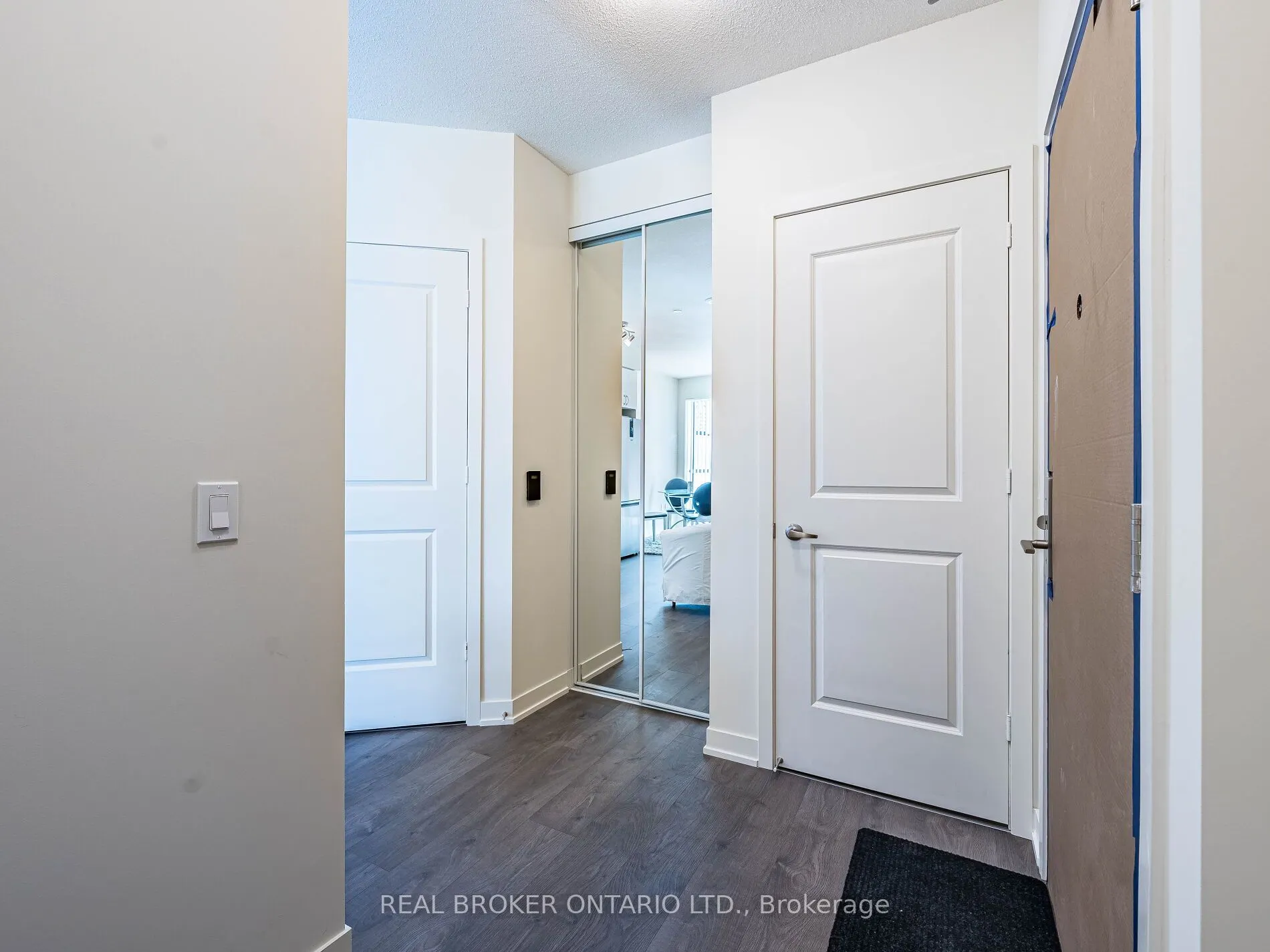 38 Annie Craig Drive S, #2906