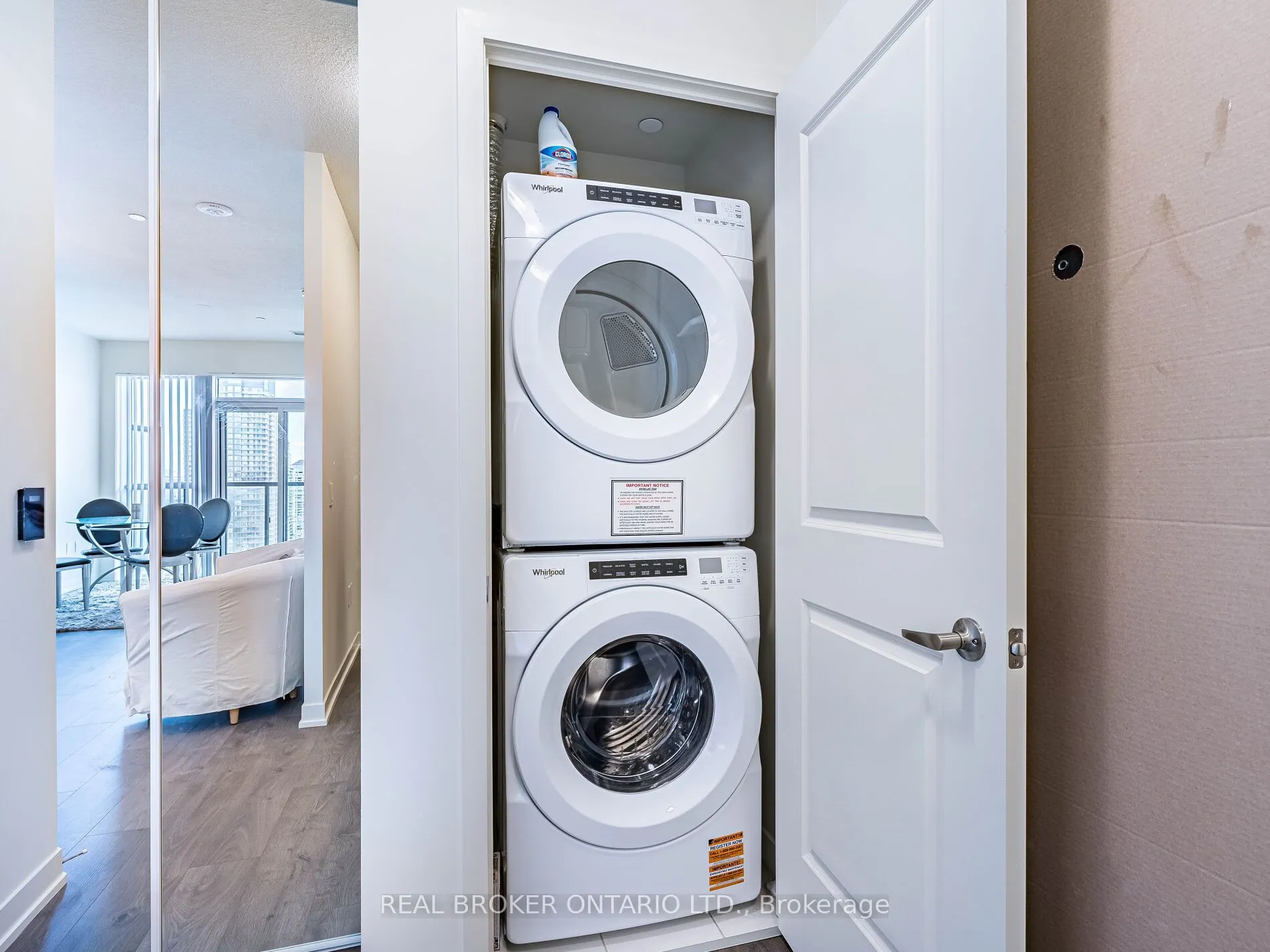 38 Annie Craig Drive S, #2906