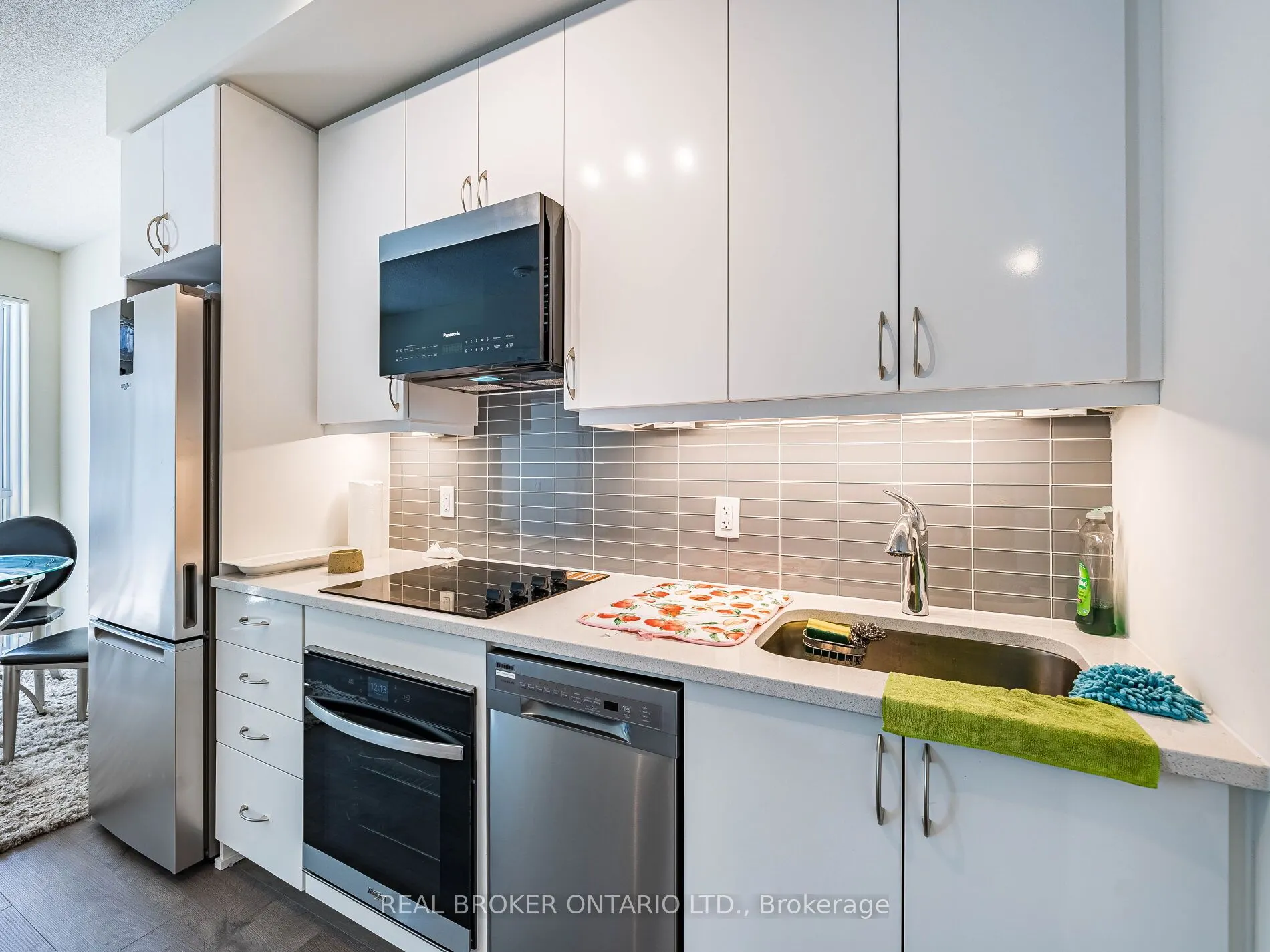 38 Annie Craig Drive S, #2906