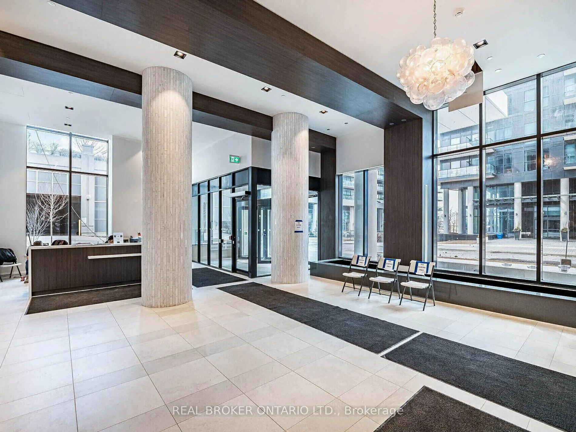 38 Annie Craig Drive S, #2906