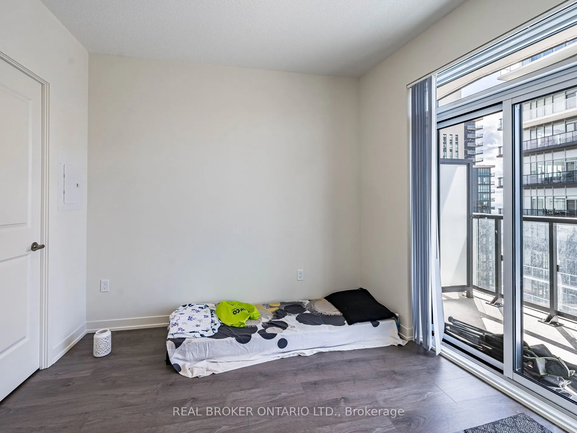 38 Annie Craig Drive S, #2906