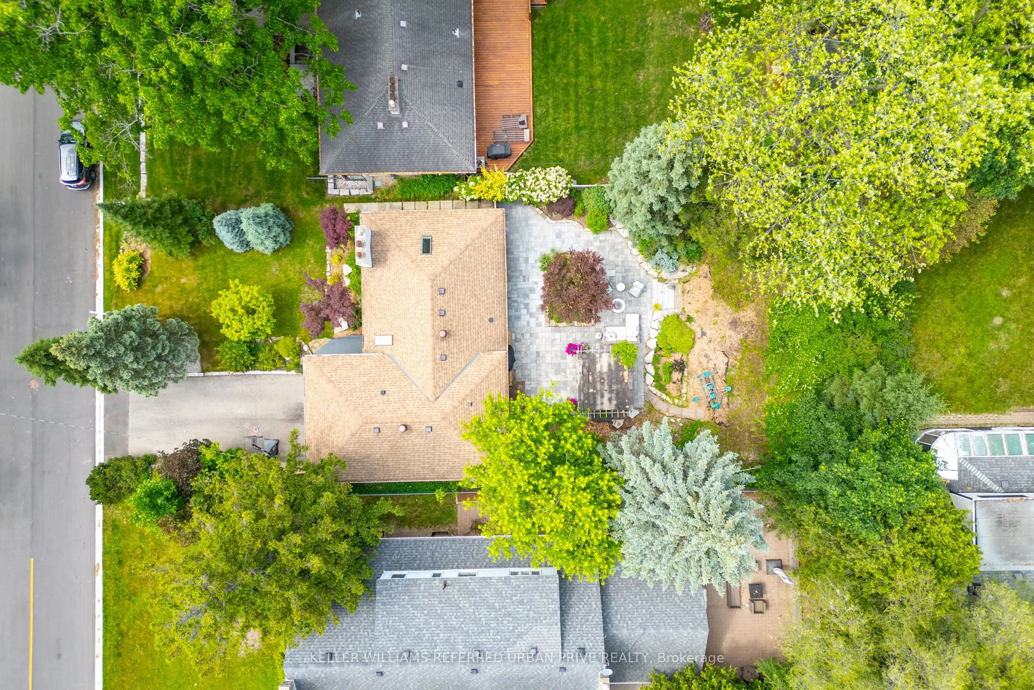 4 Pinehurst Crescent