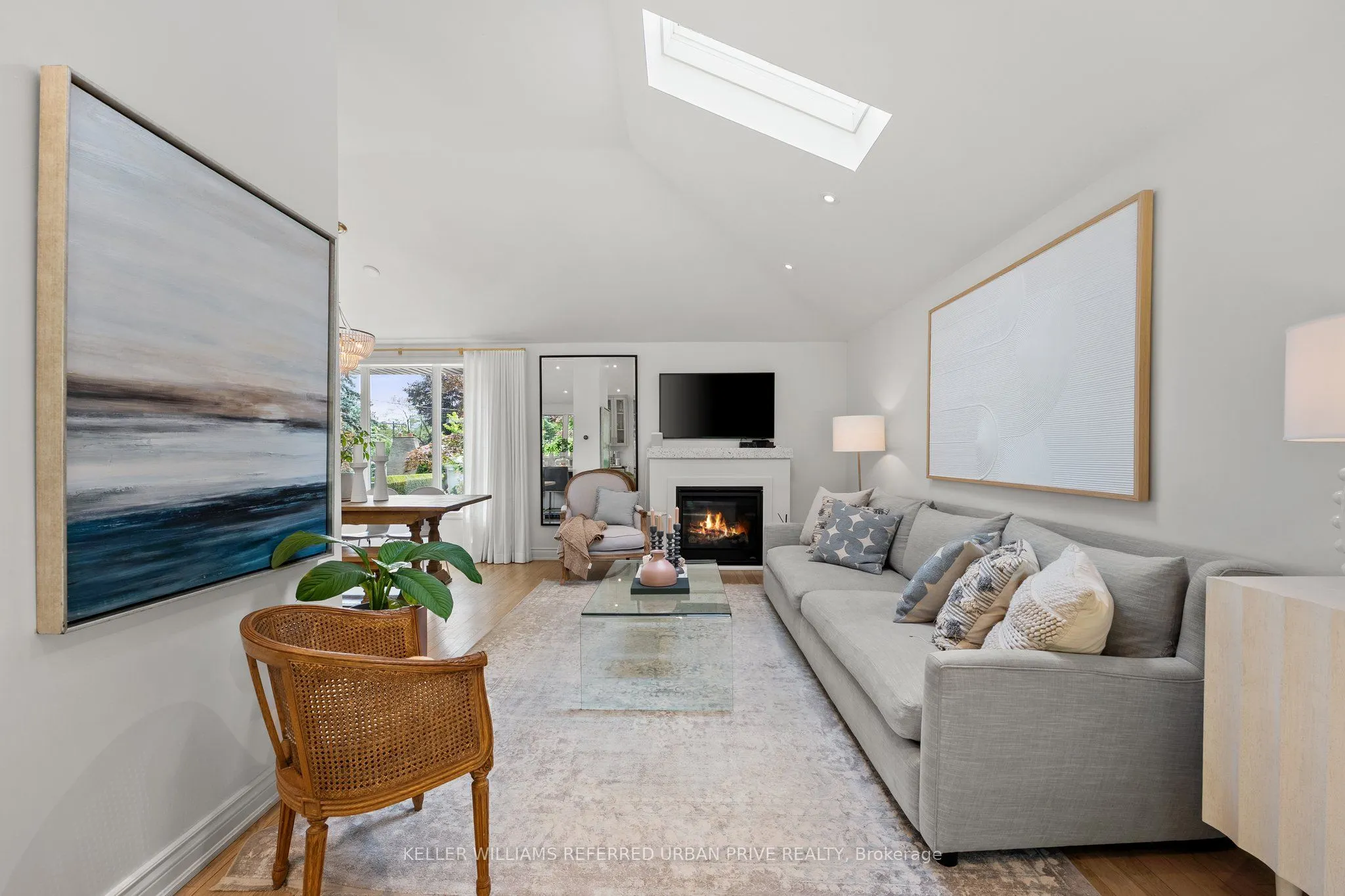 4 Pinehurst Crescent