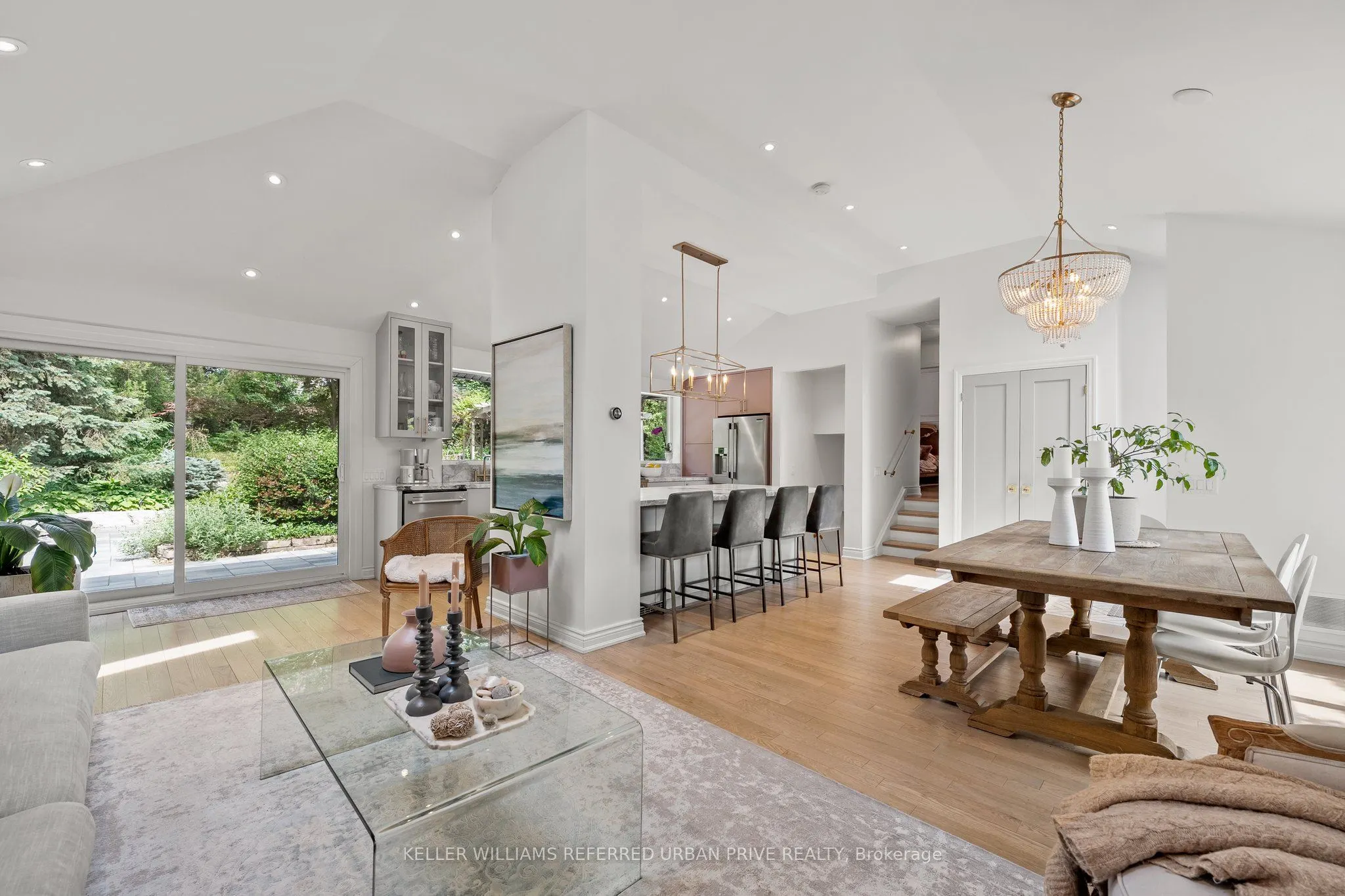 4 Pinehurst Crescent