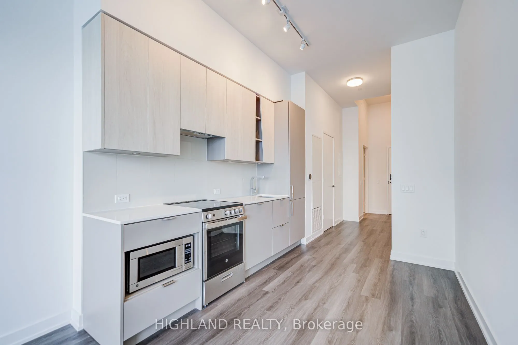 3883 Quartz Road, #603