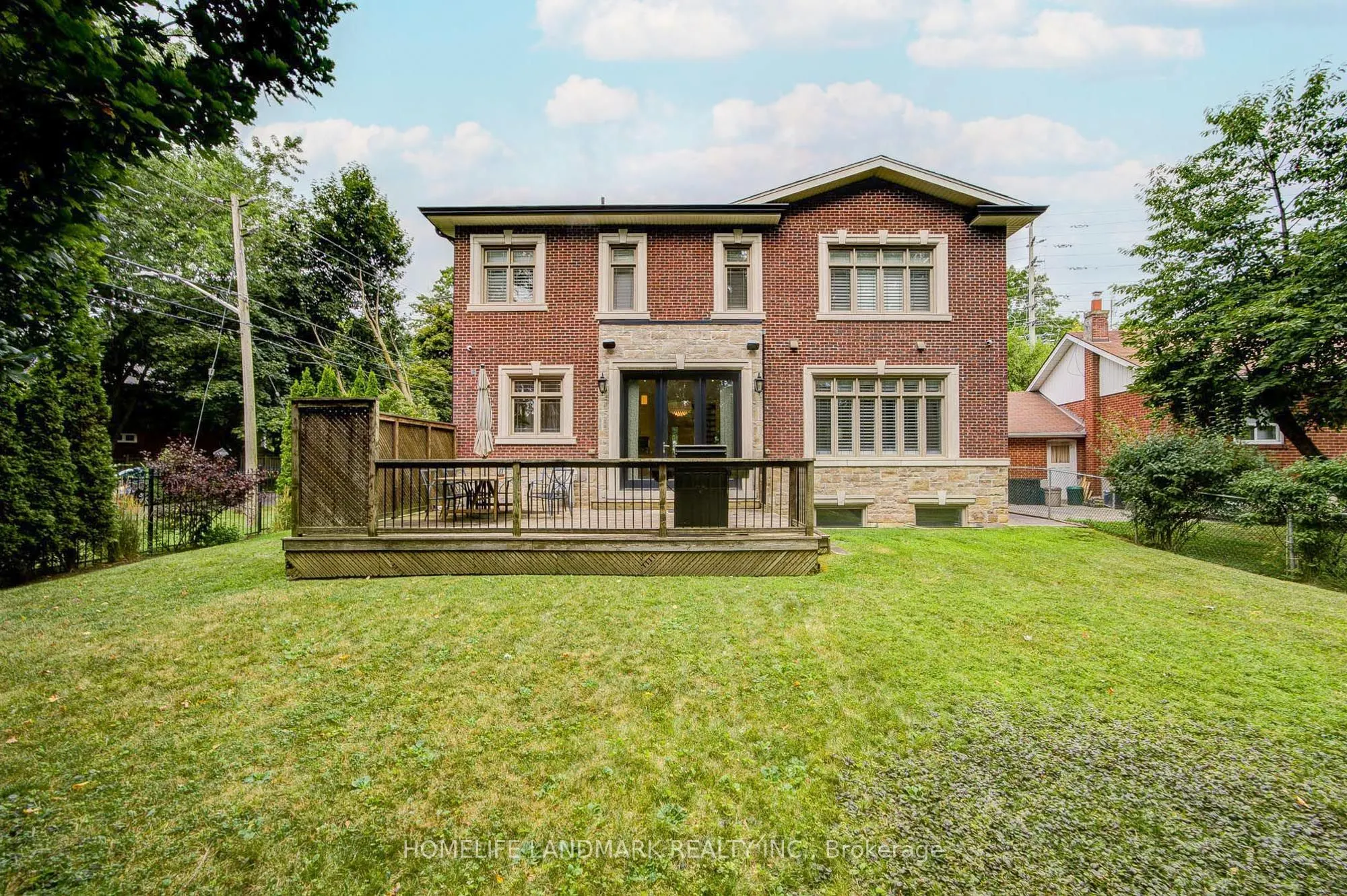 188 Mineola Road E