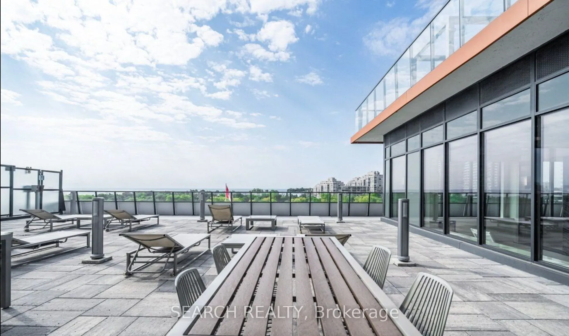 20 Shore Breeze Drive, #406