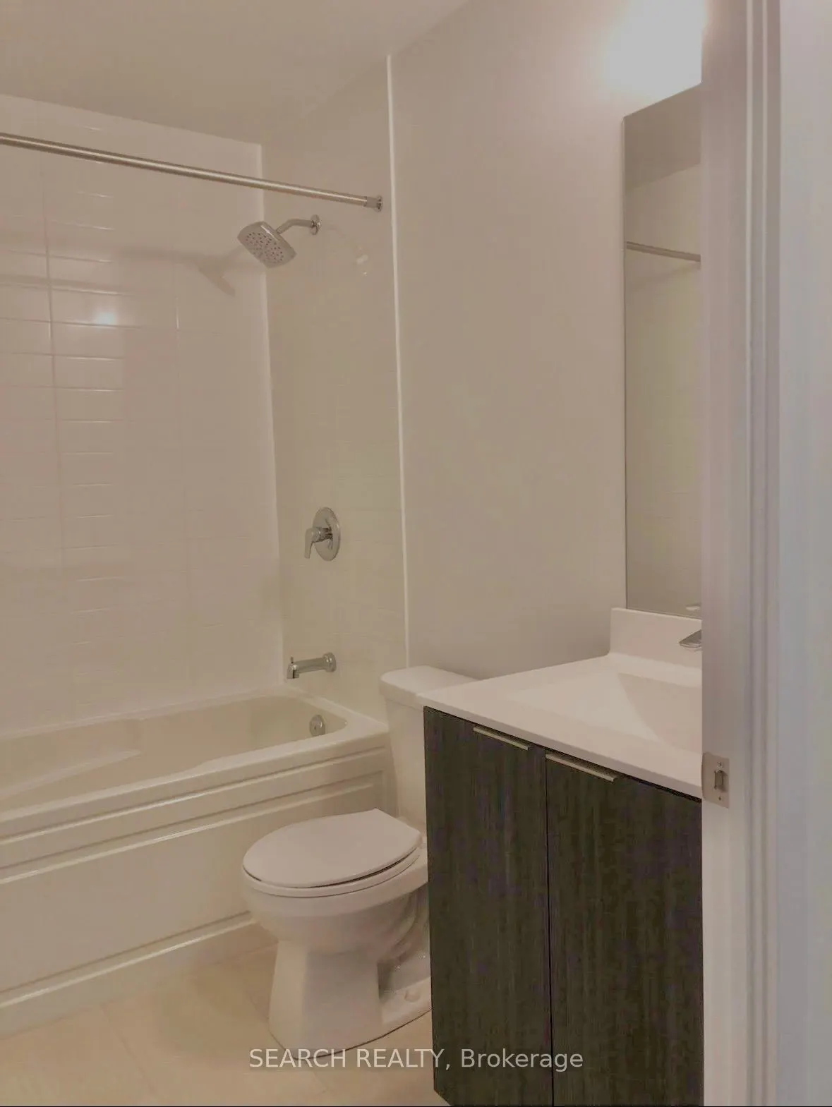 20 Shore Breeze Drive, #406