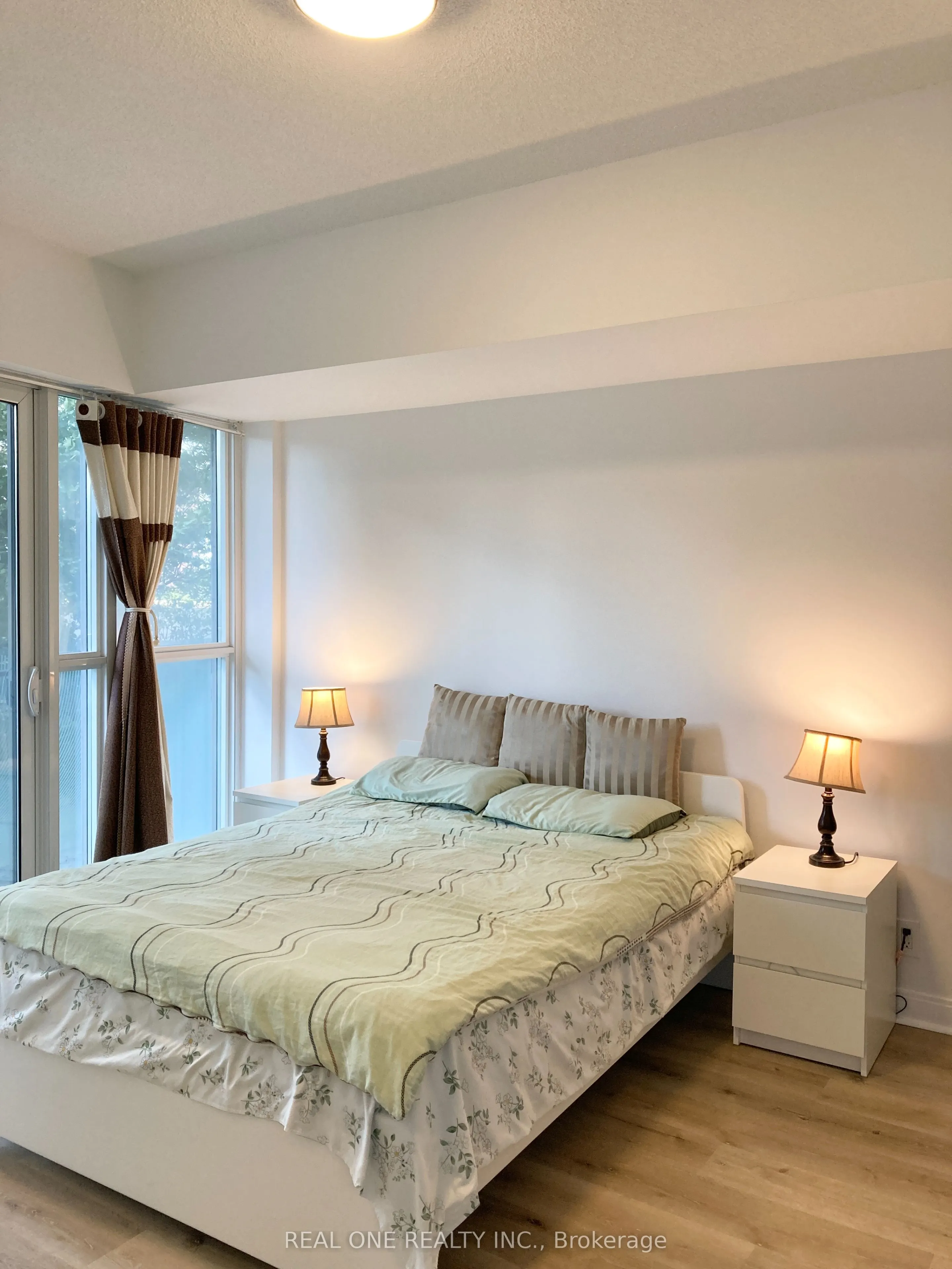50 Absolute Avenue, #405