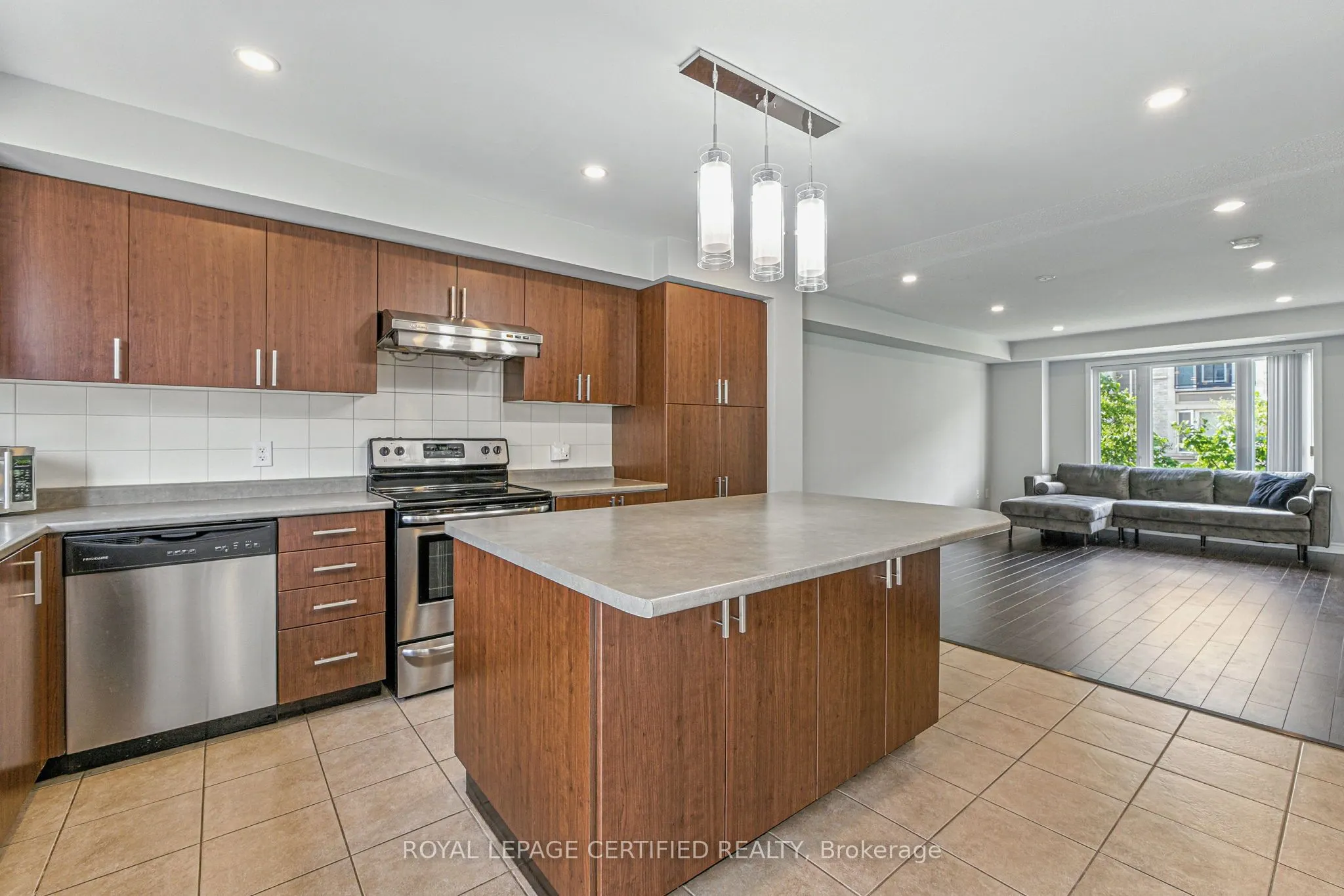 2891 Rio Court, #20