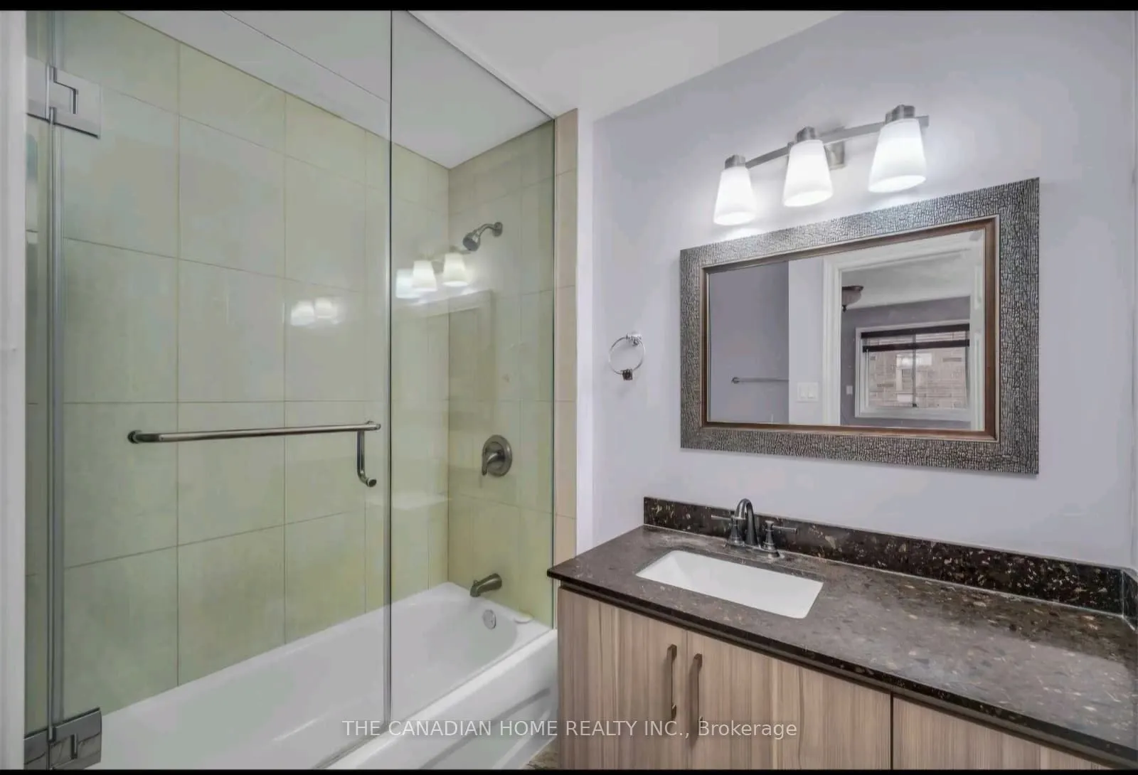 113 Twin Pines Crescent