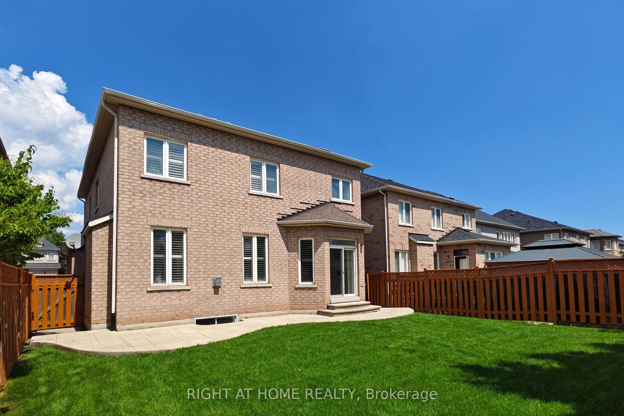 2472 North Ridge Trail S
