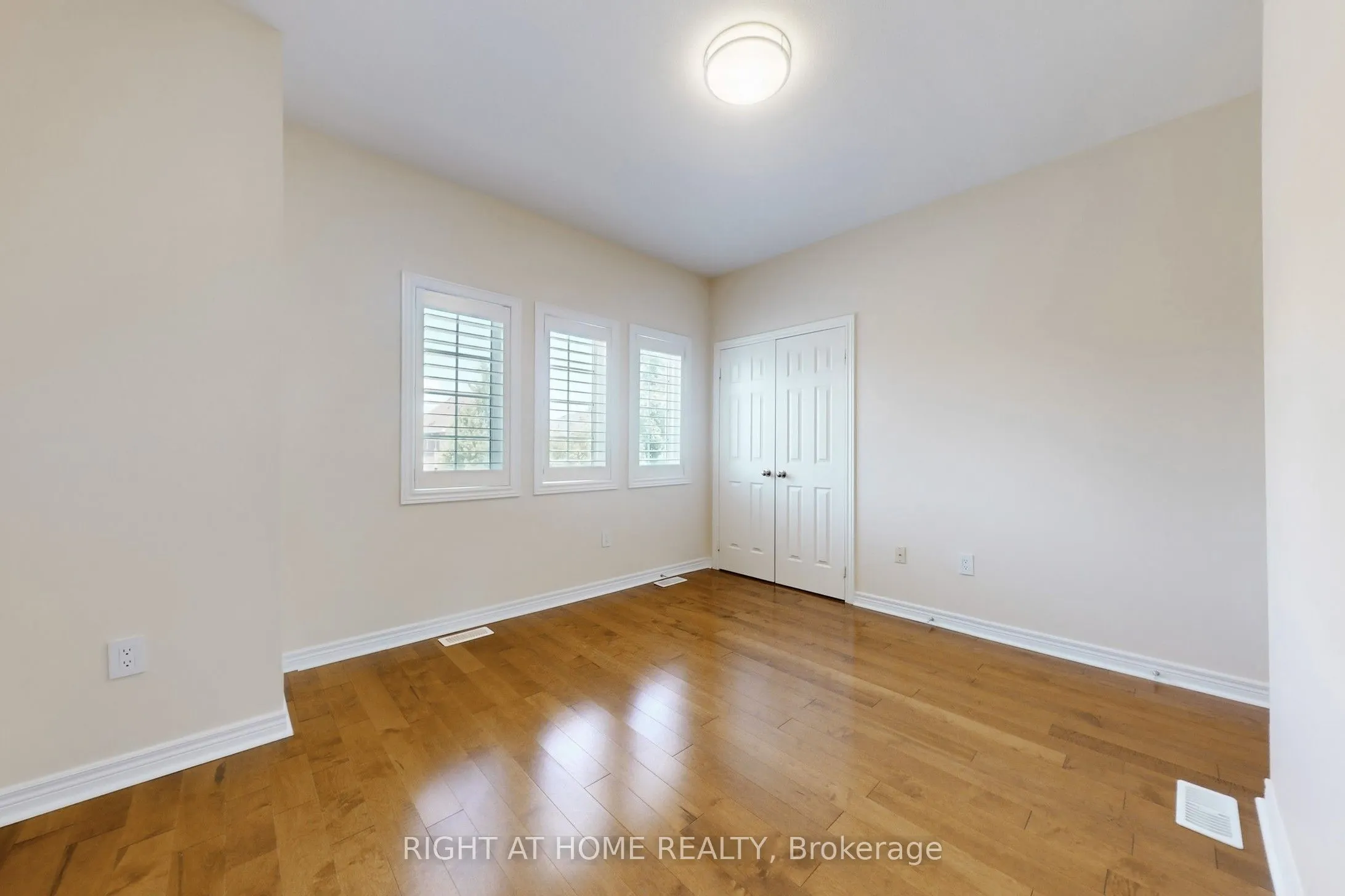 2472 North Ridge Trail S