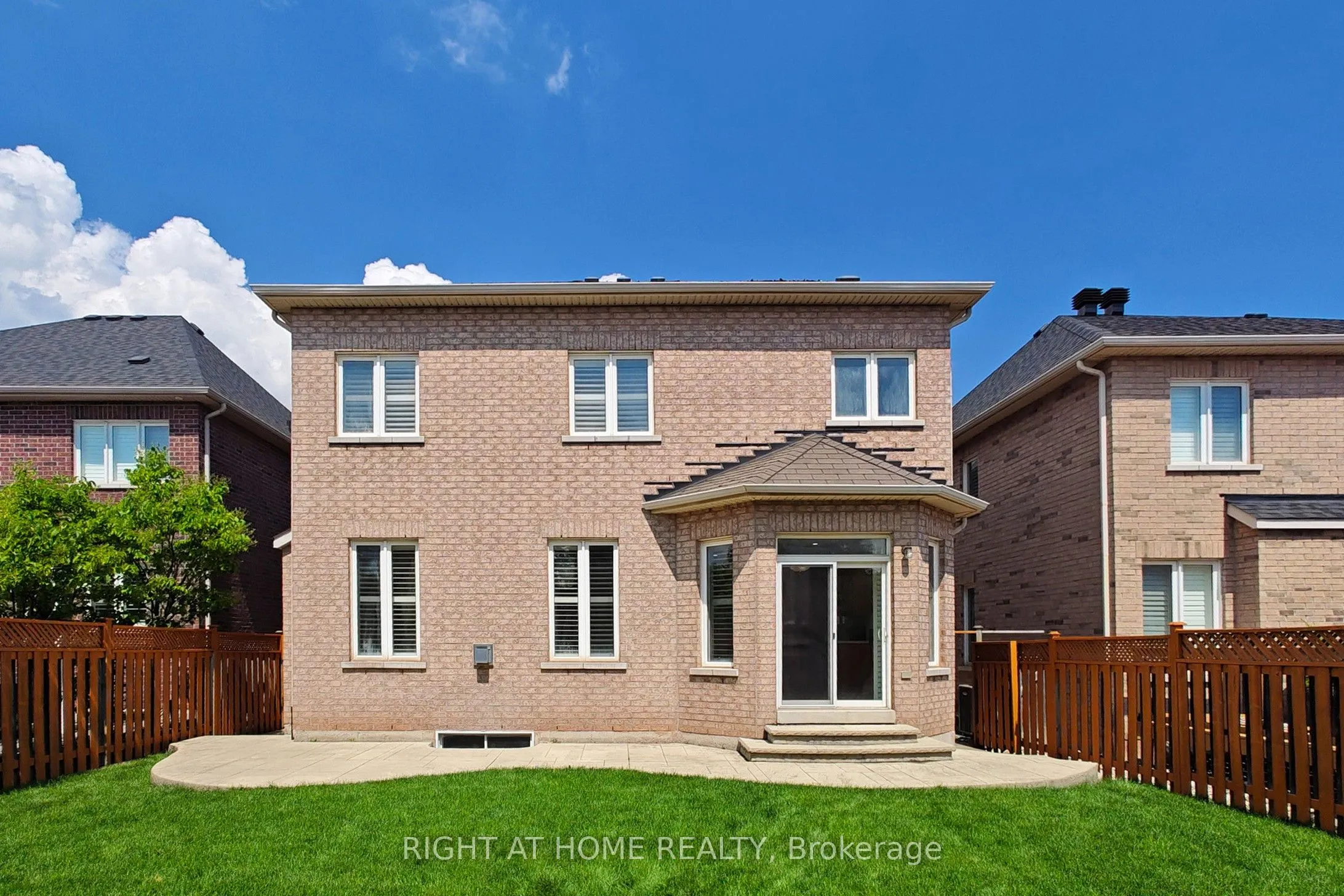2472 North Ridge Trail S