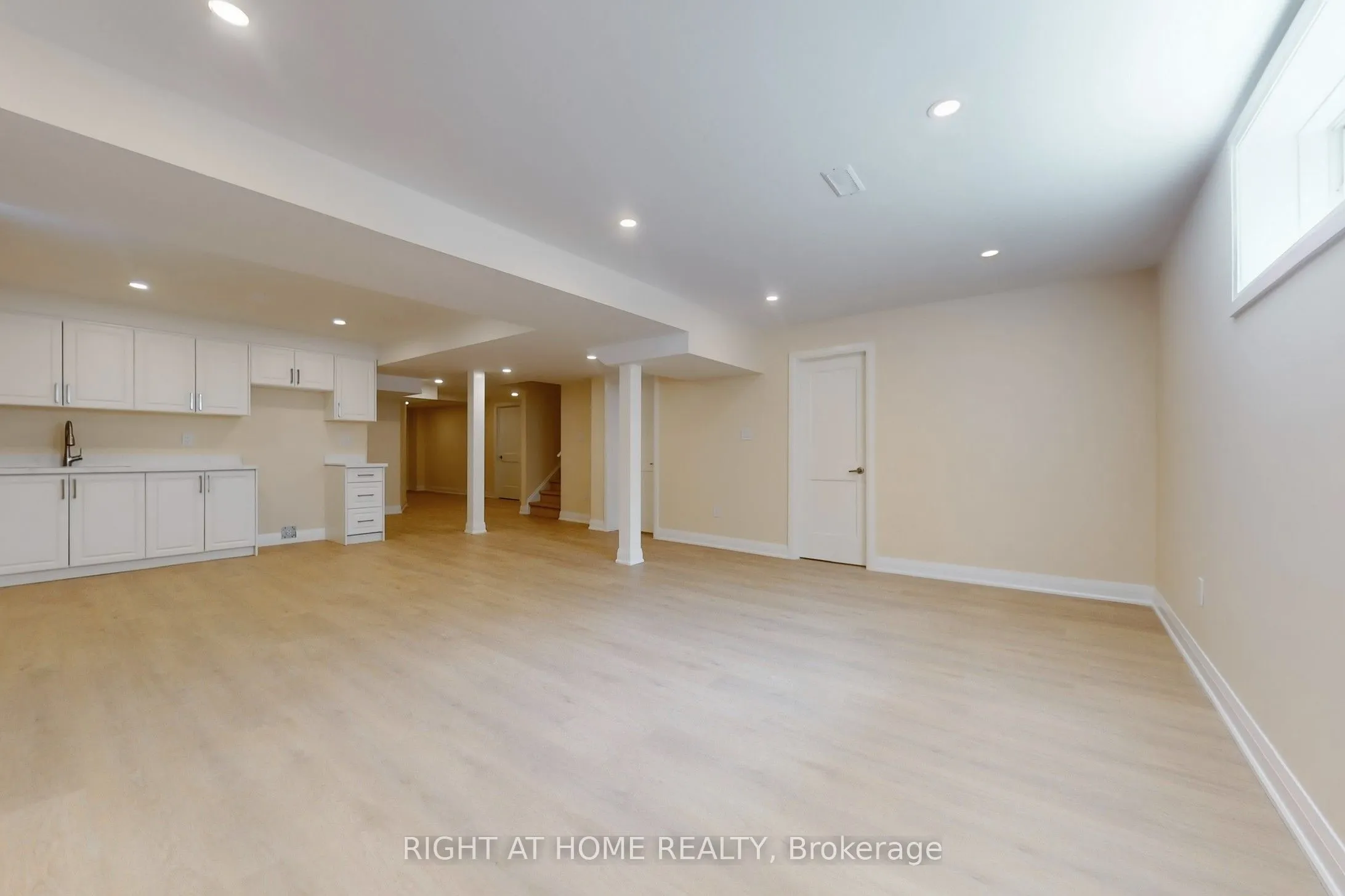 2472 North Ridge Trail S