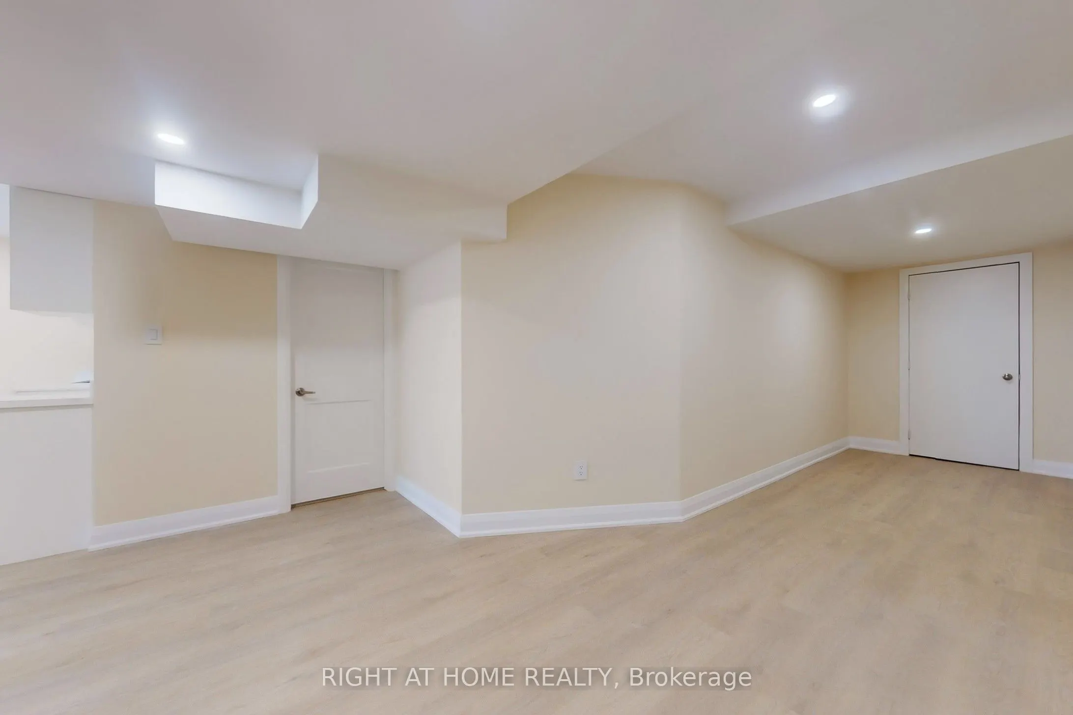 2472 North Ridge Trail S