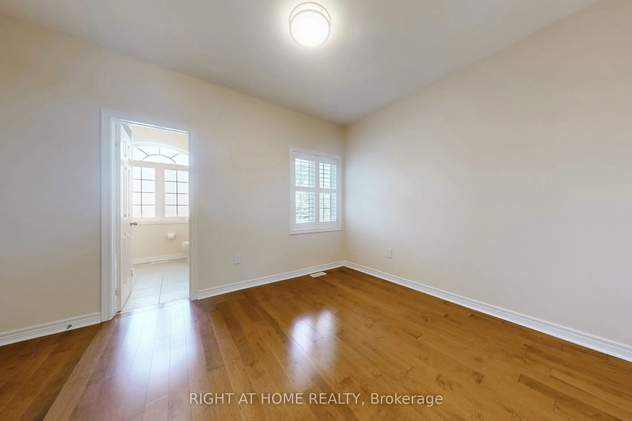 2472 North Ridge Trail S