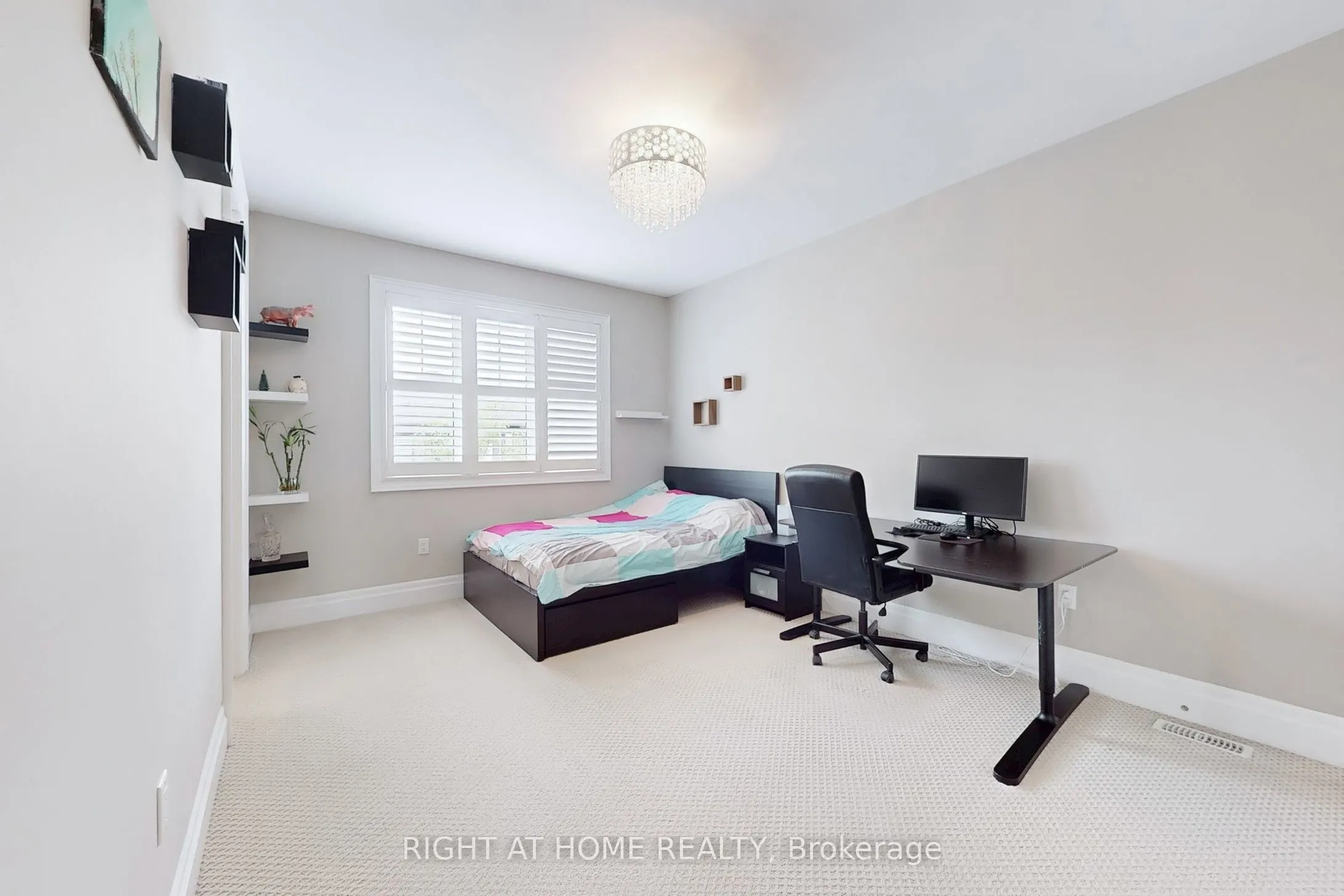 421 Ginger Gate N