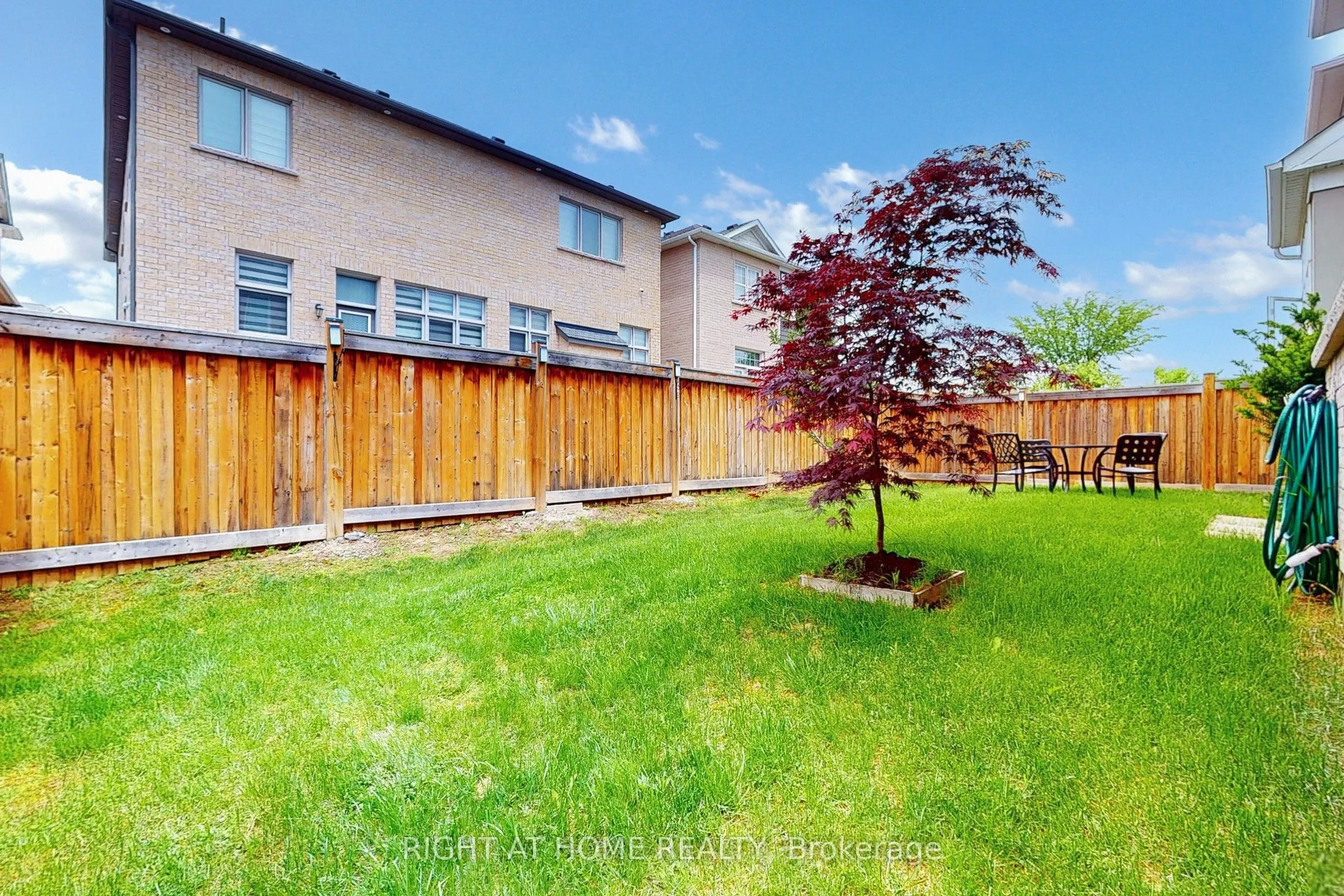421 Ginger Gate N