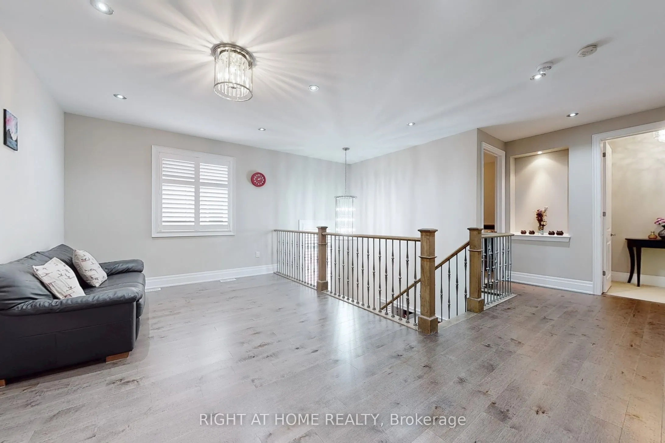 421 Ginger Gate N