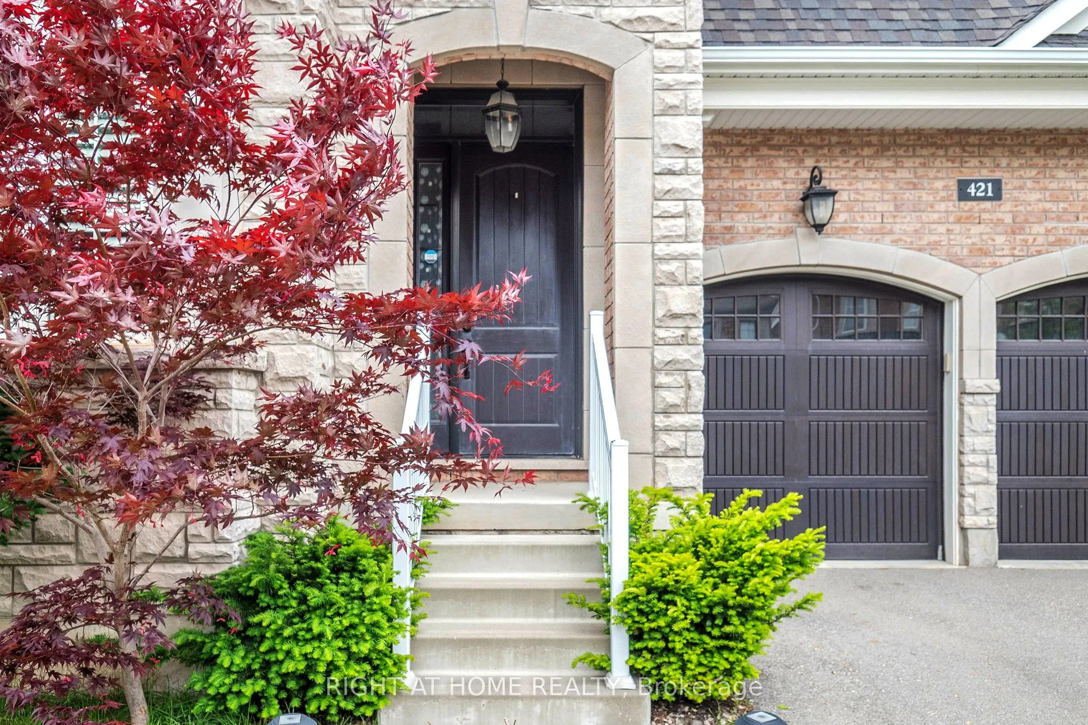 421 Ginger Gate N