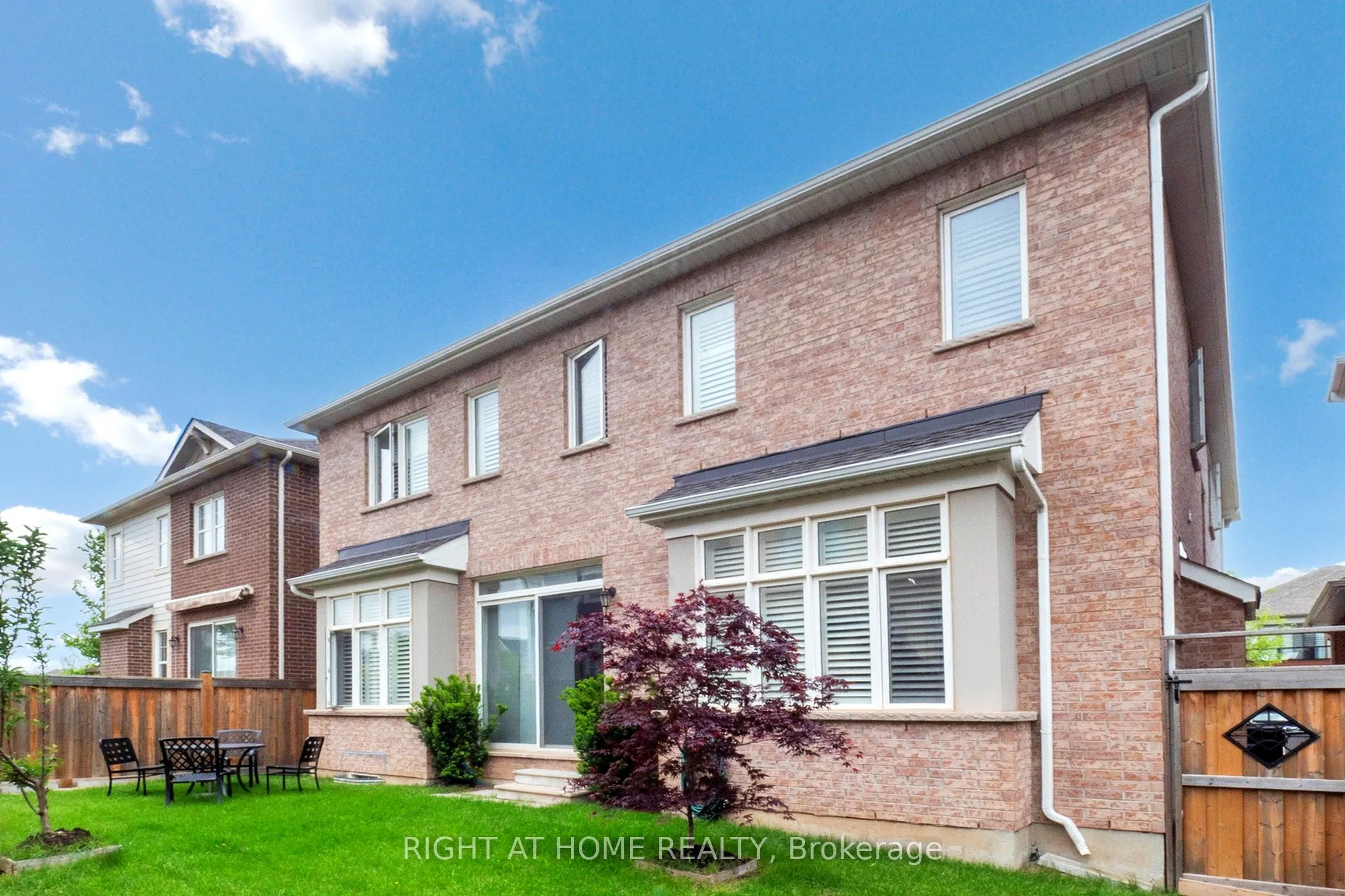 421 Ginger Gate N