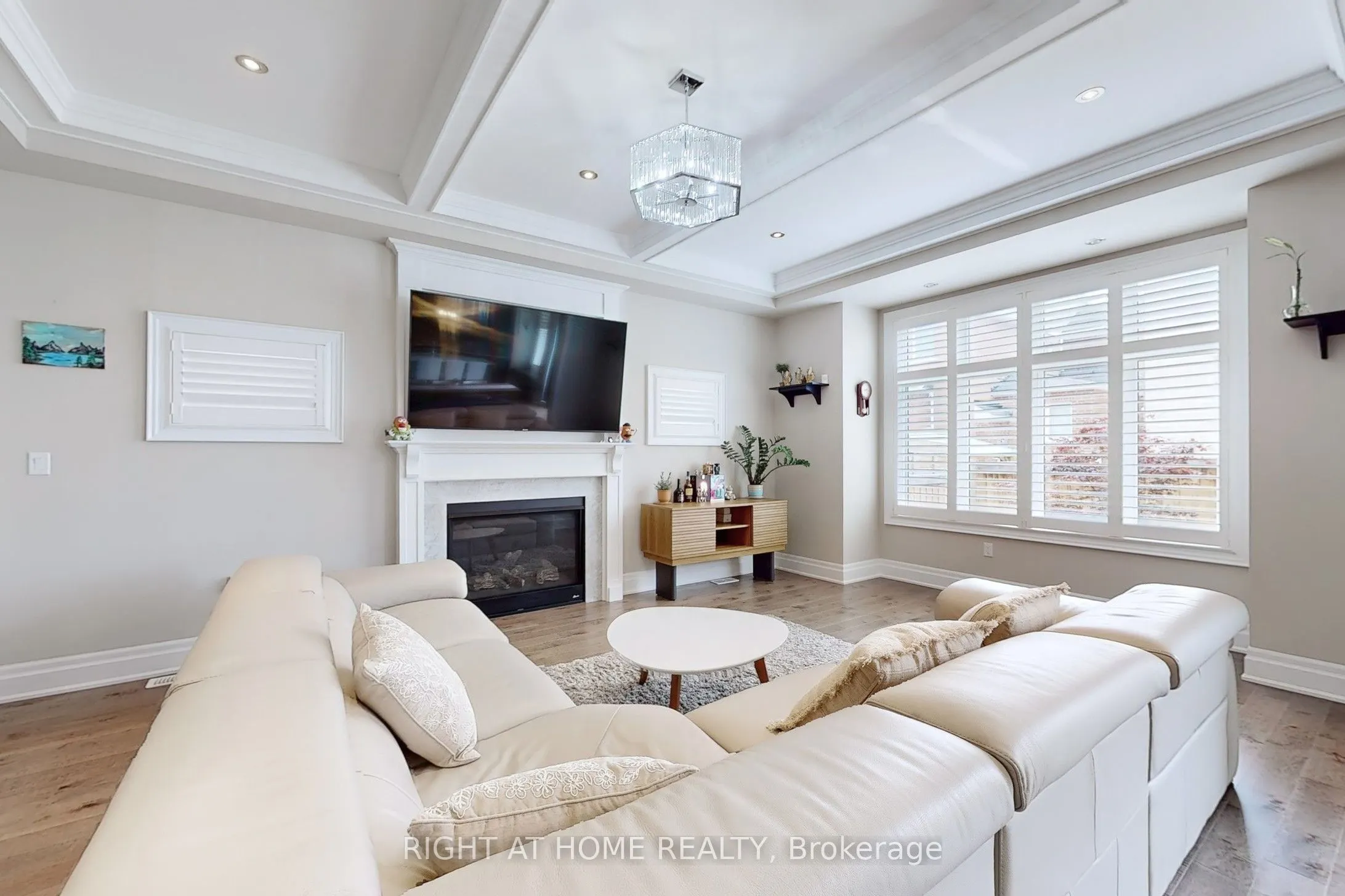 421 Ginger Gate N