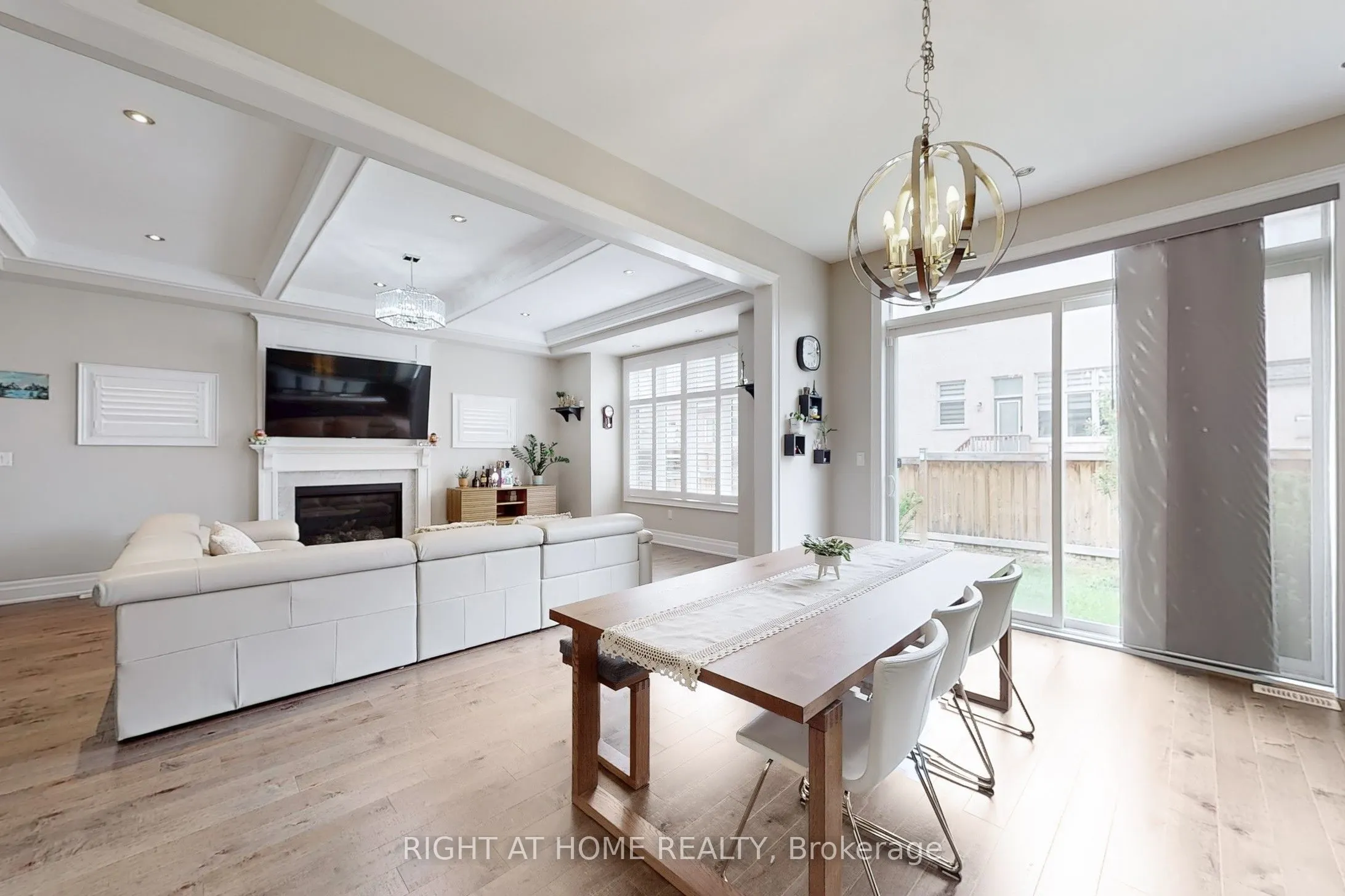 421 Ginger Gate N