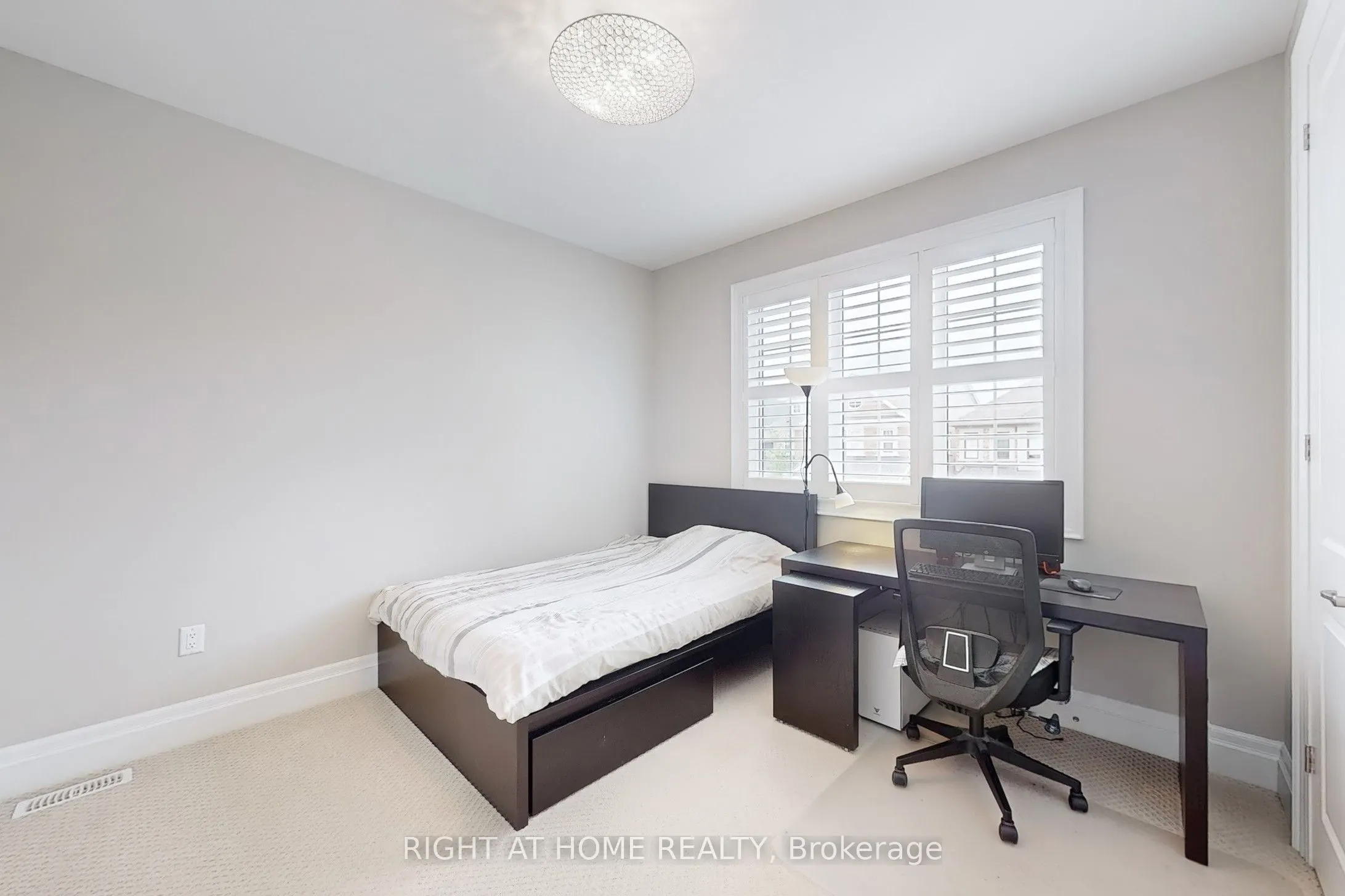 421 Ginger Gate N