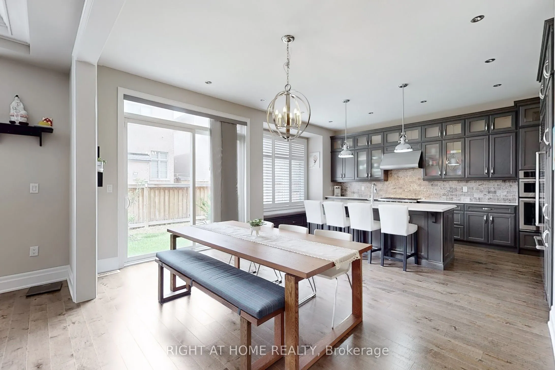 421 Ginger Gate N