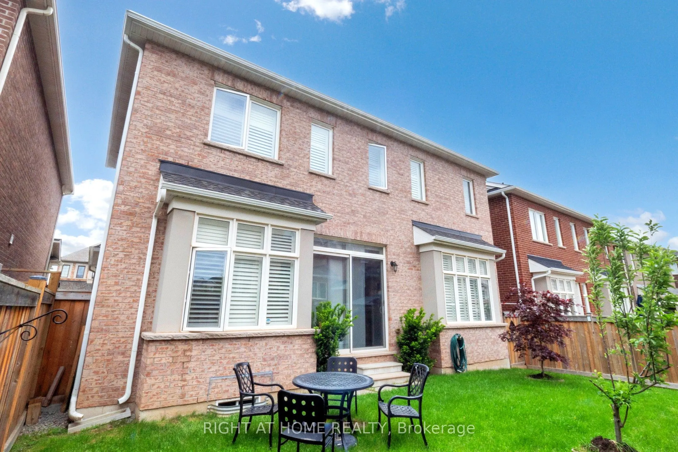 421 Ginger Gate N