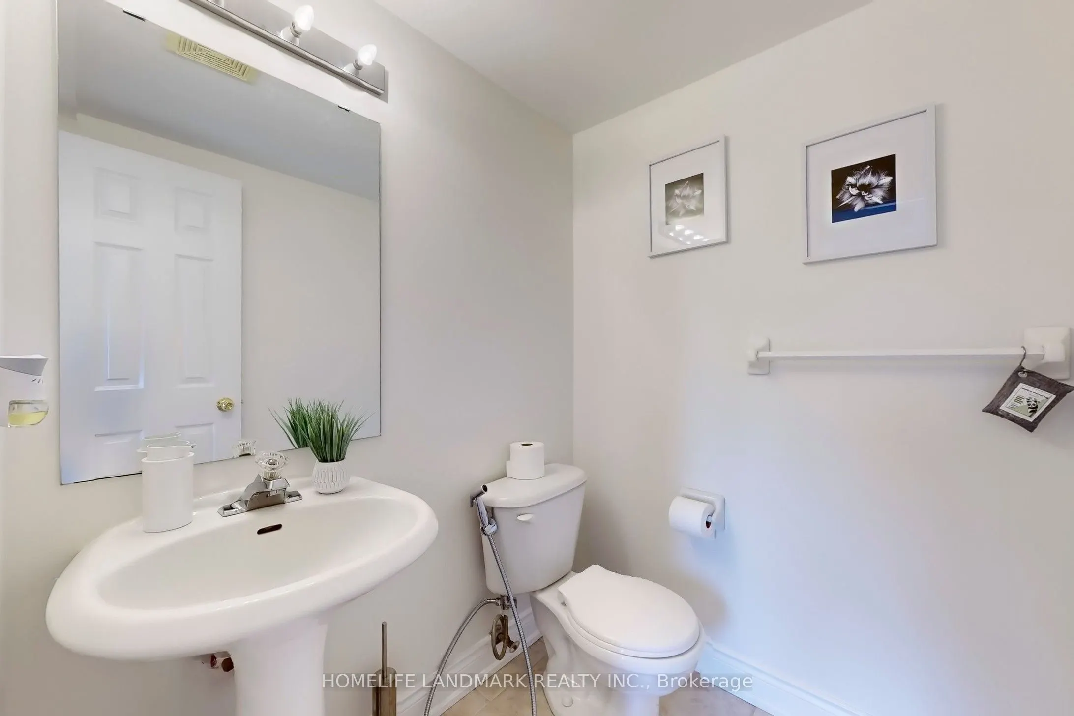2423 Ravinebrook Crescent