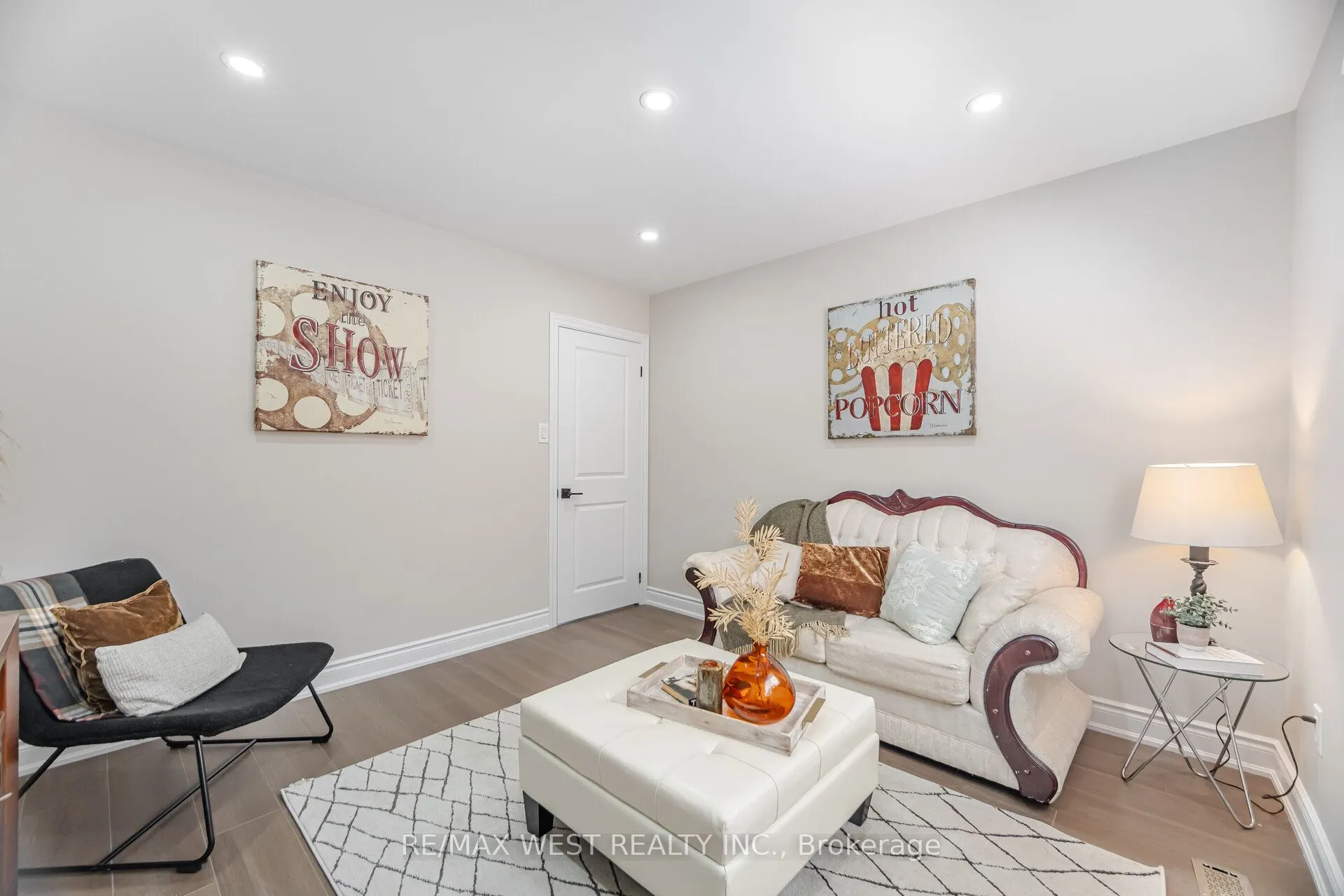 5088 Guildwood Way