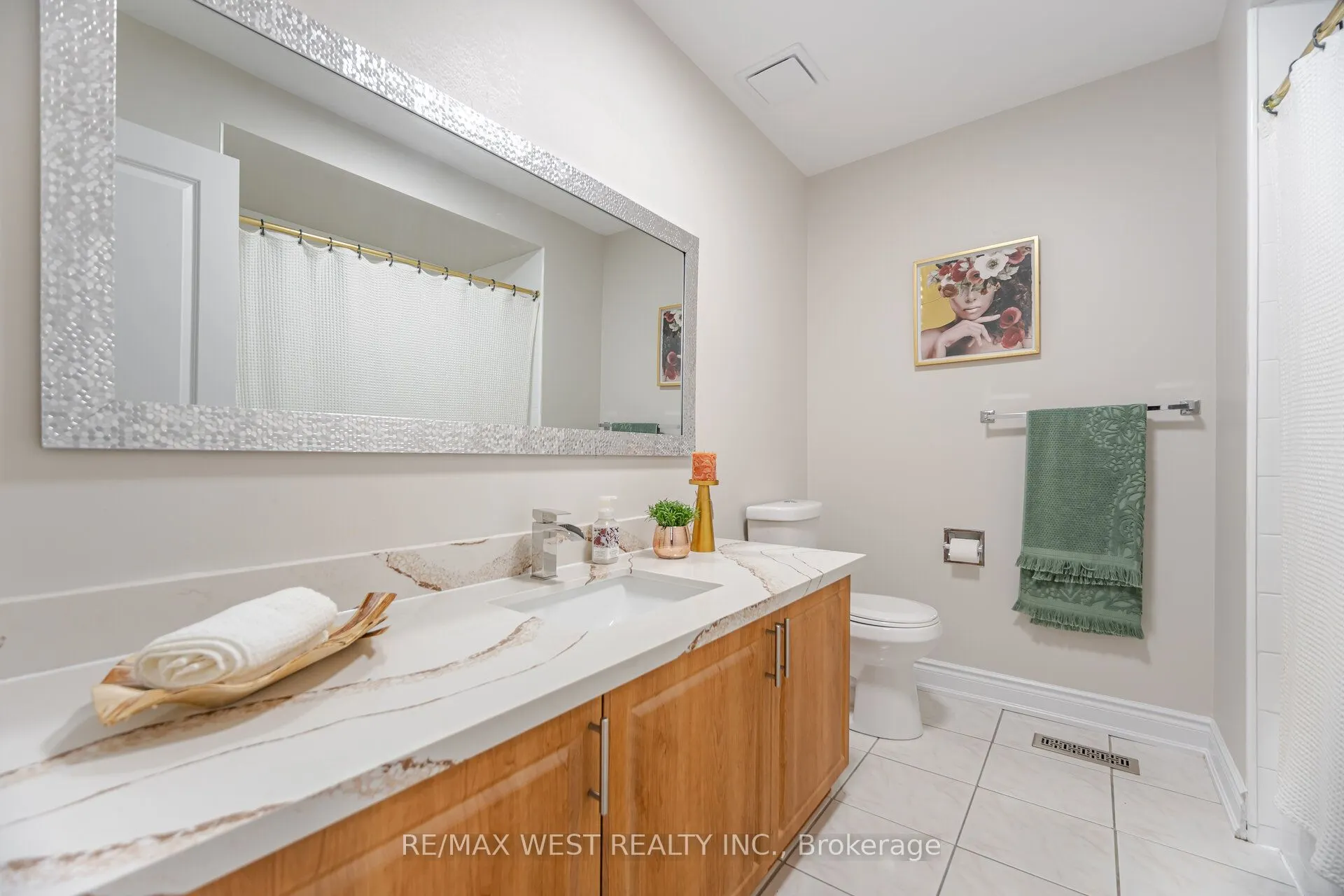 5088 Guildwood Way