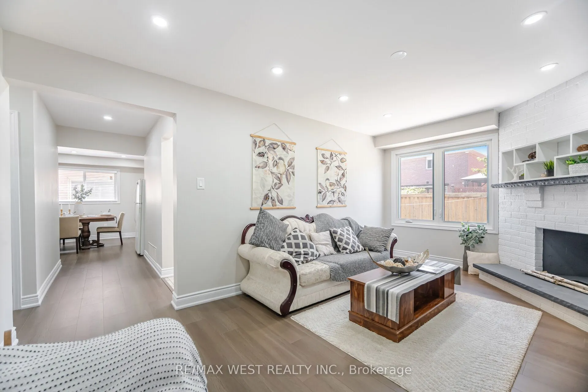 5088 Guildwood Way