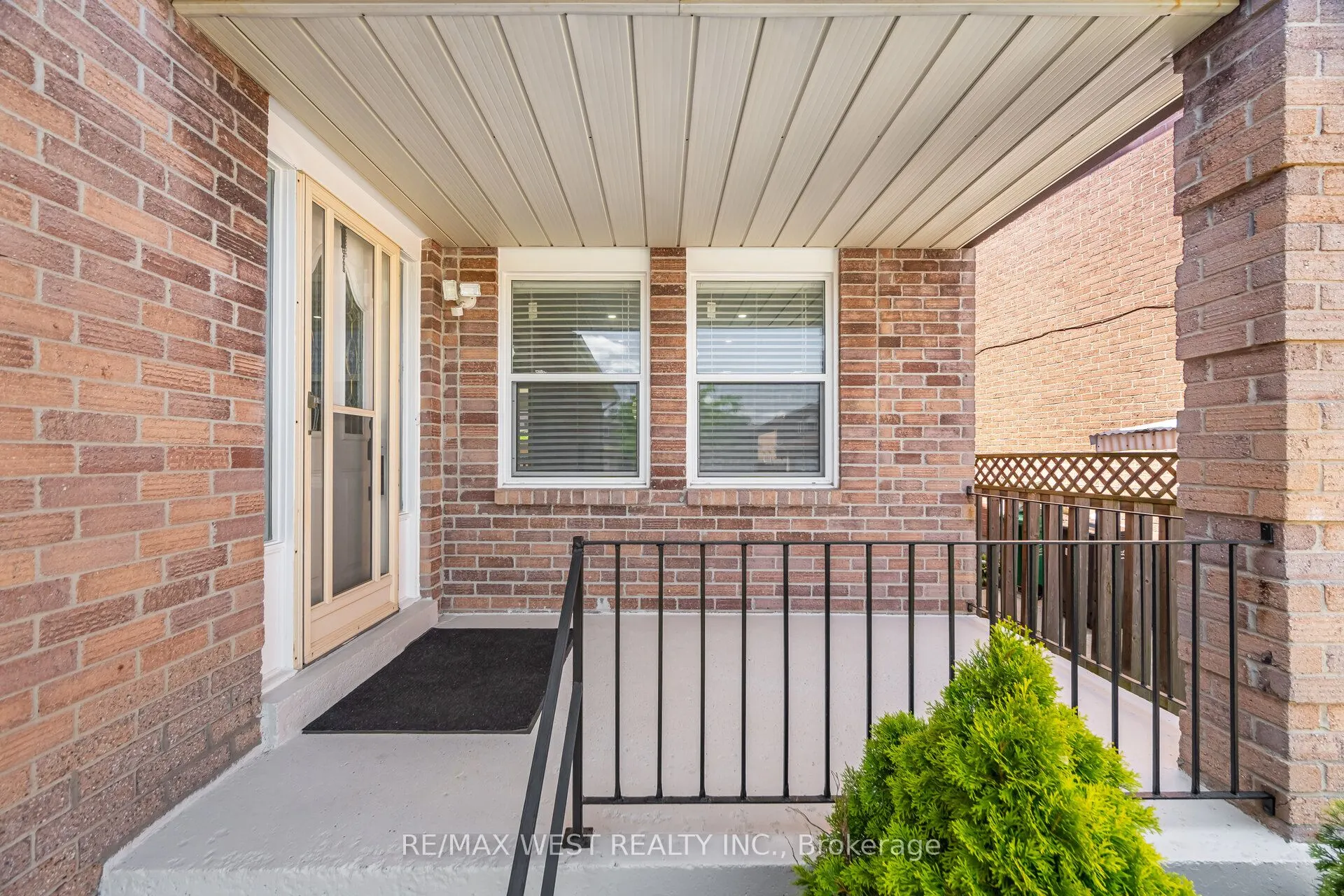 5088 Guildwood Way