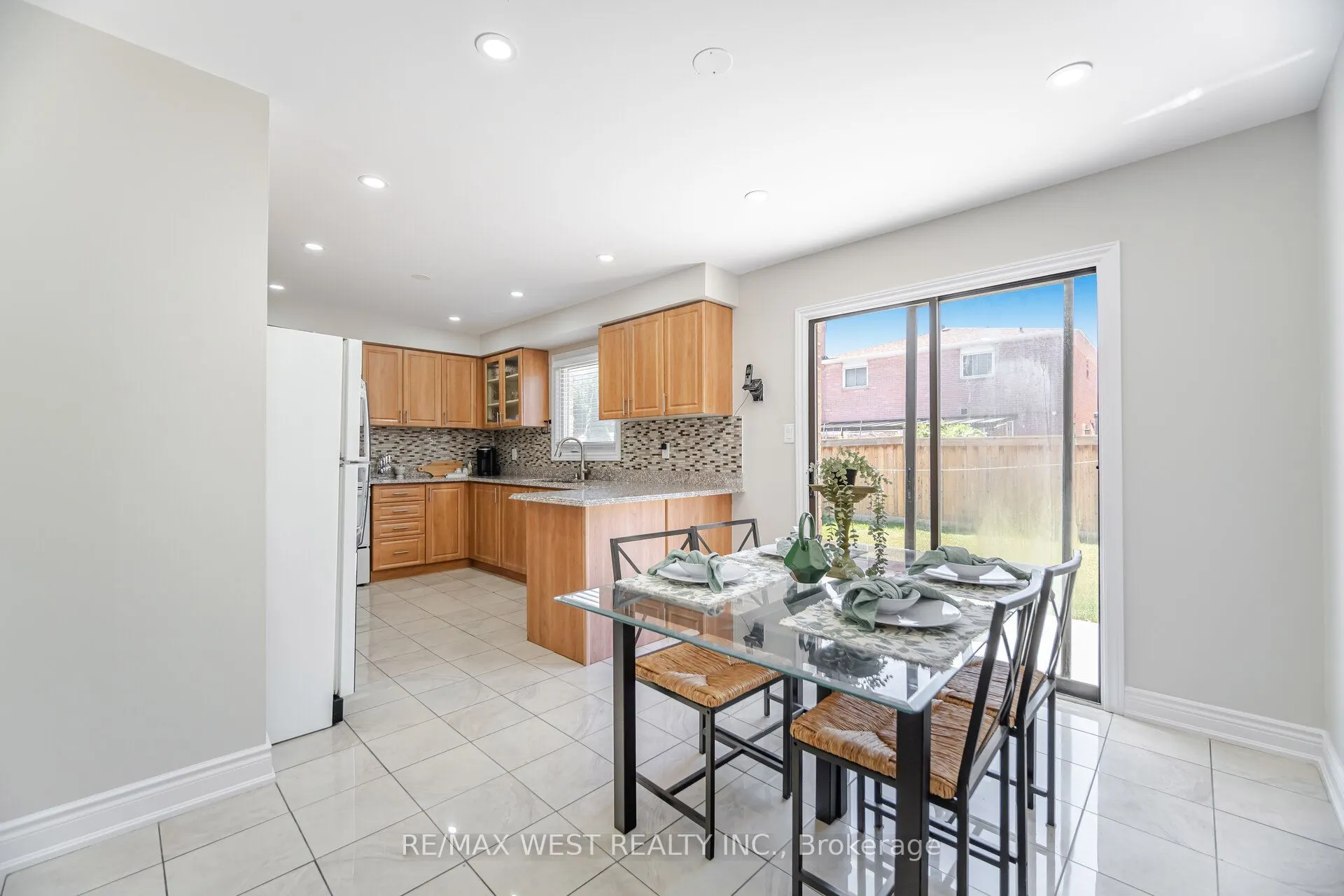 5088 Guildwood Way
