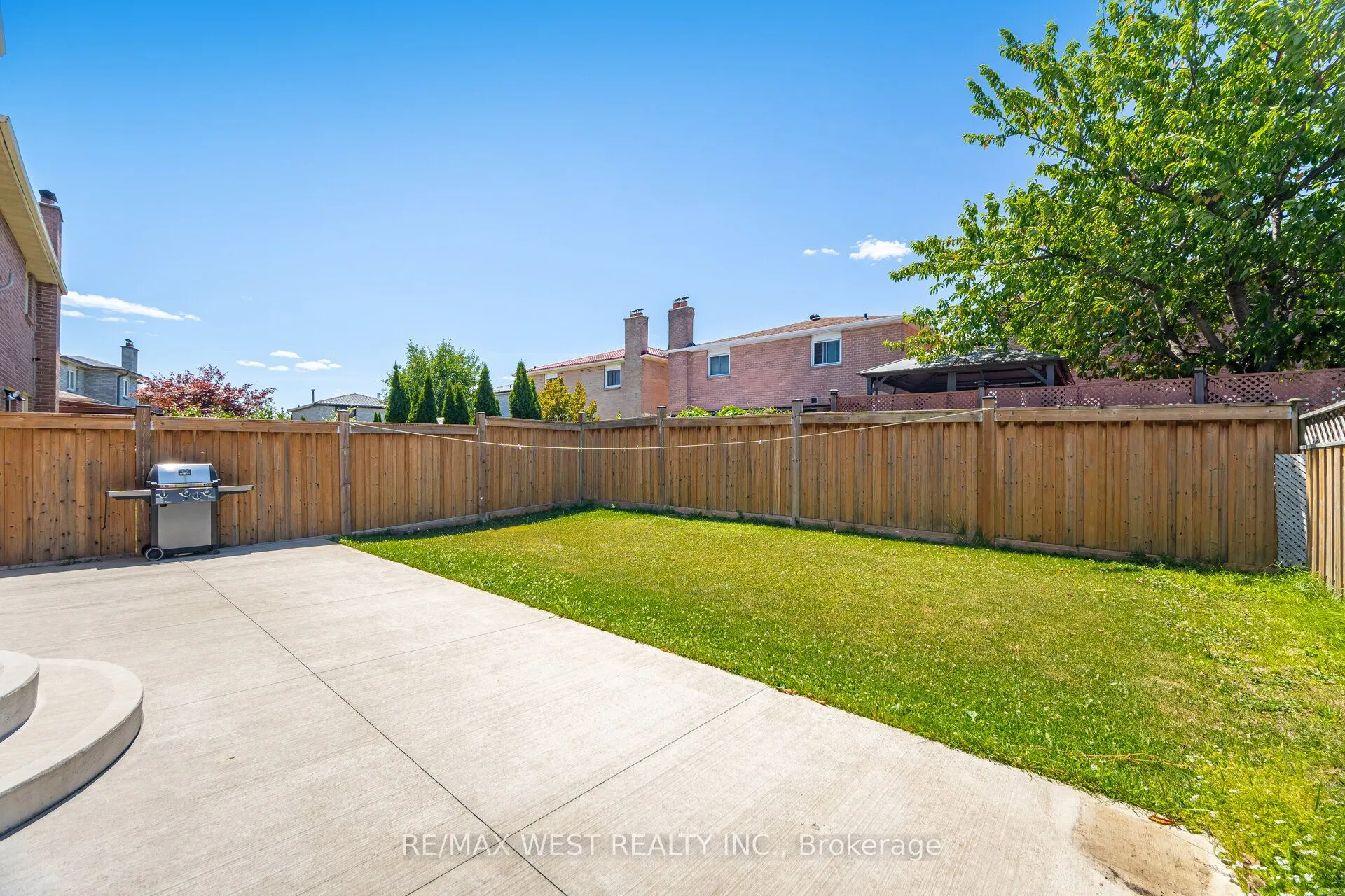 5088 Guildwood Way