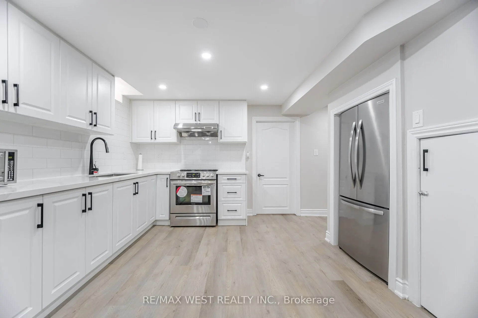 5088 Guildwood Way