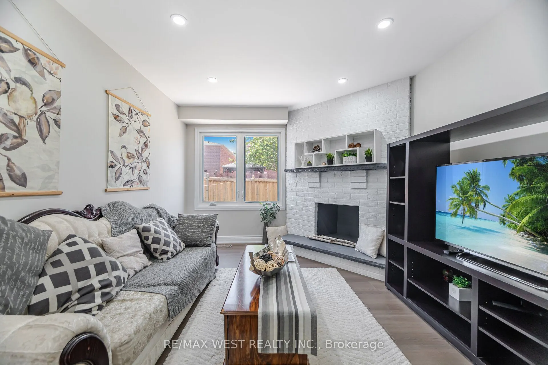 5088 Guildwood Way