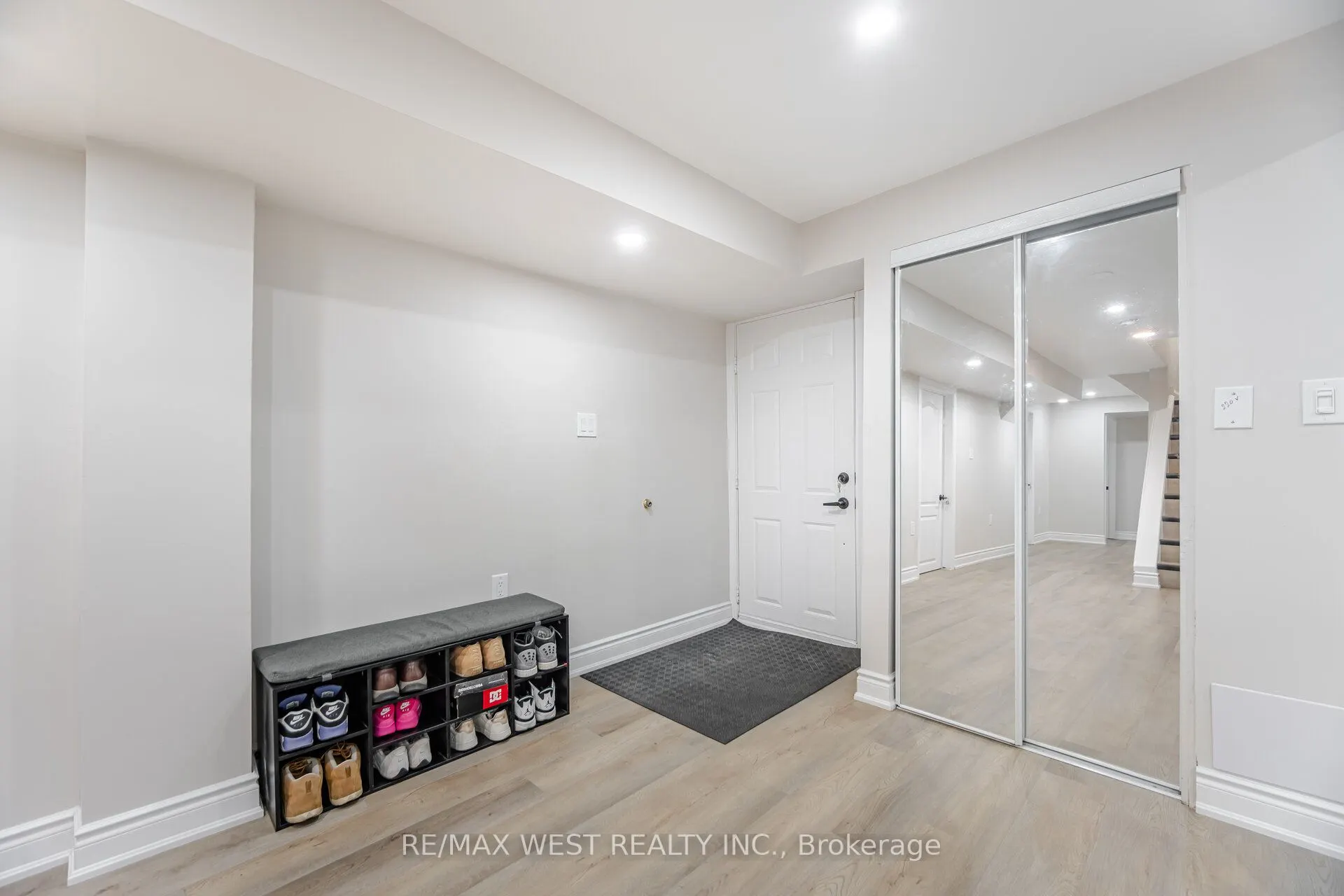 5088 Guildwood Way