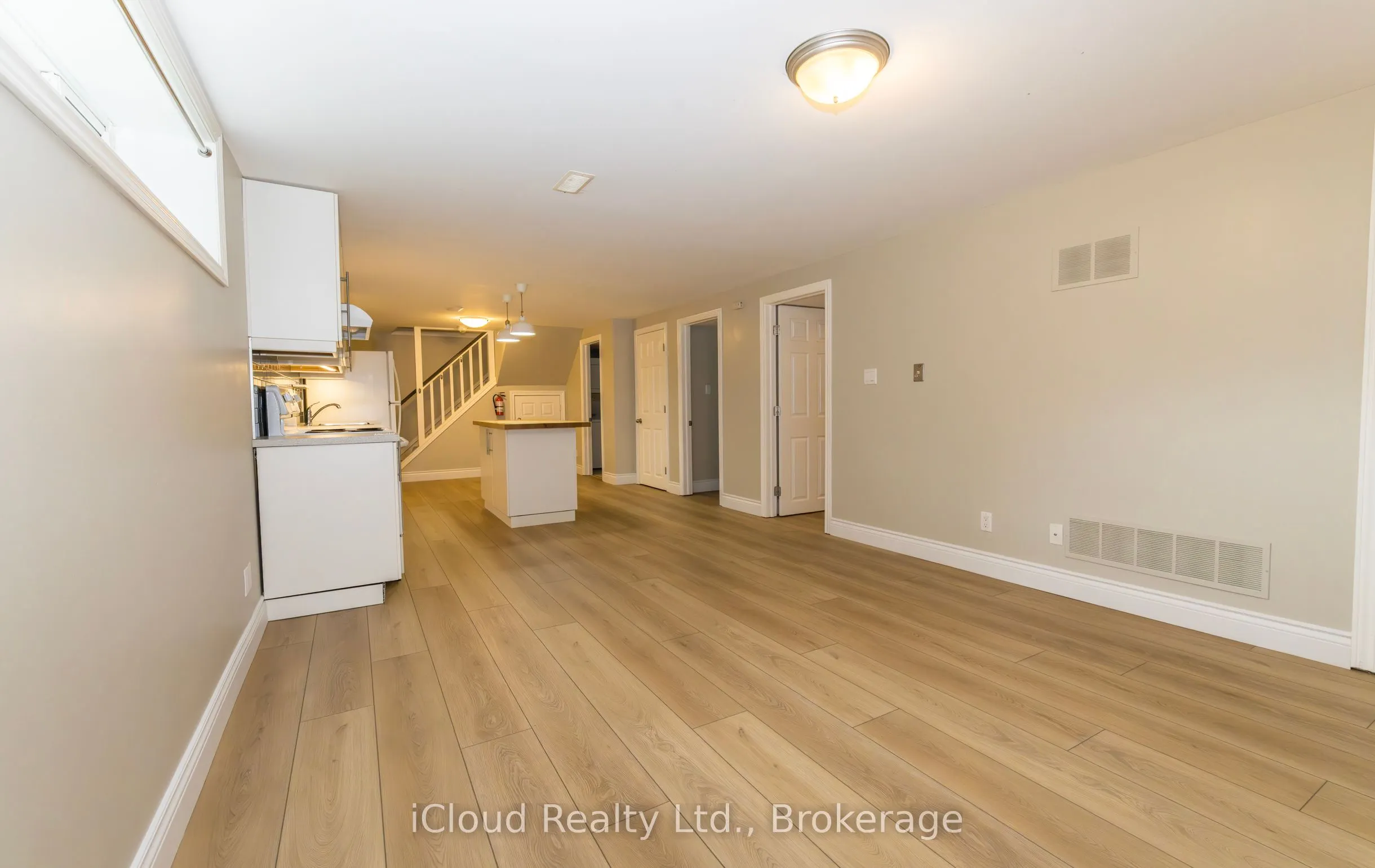 371 Meadowbrook Drive