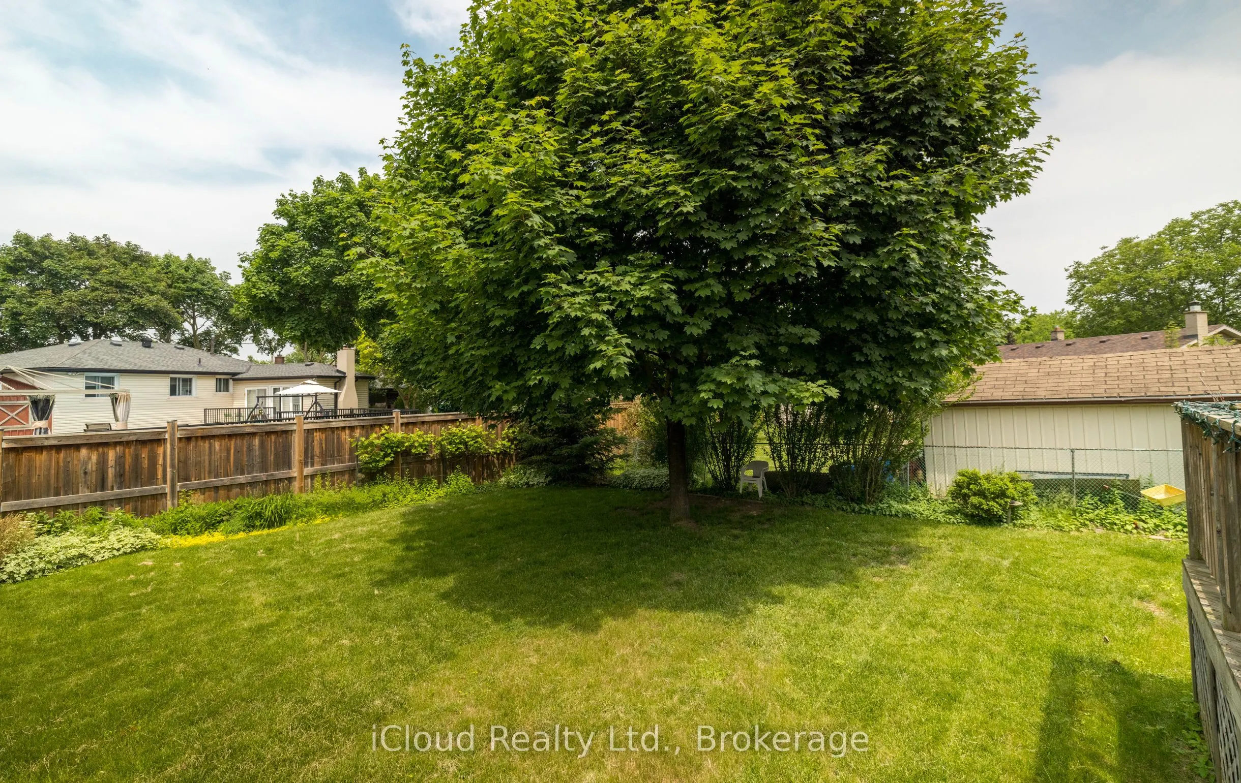 371 Meadowbrook Drive